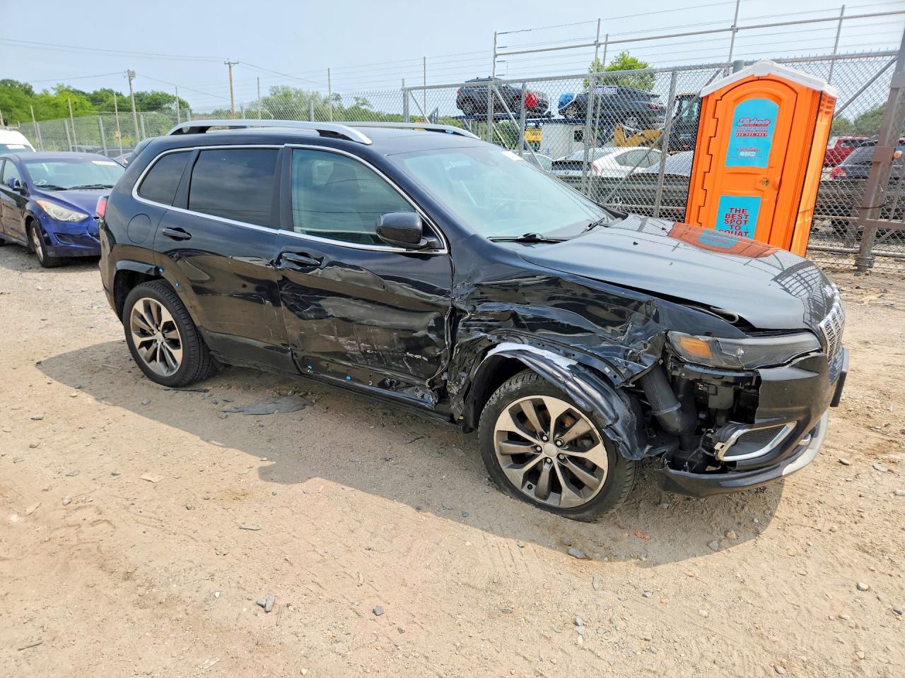 2019 Jeep Cherokee Overland Black vin: 1C4PJMJN9KD342412