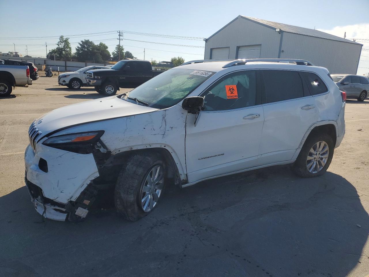 2018 Jeep Cherokee Overland White vin: 1C4PJMJX4JD613280