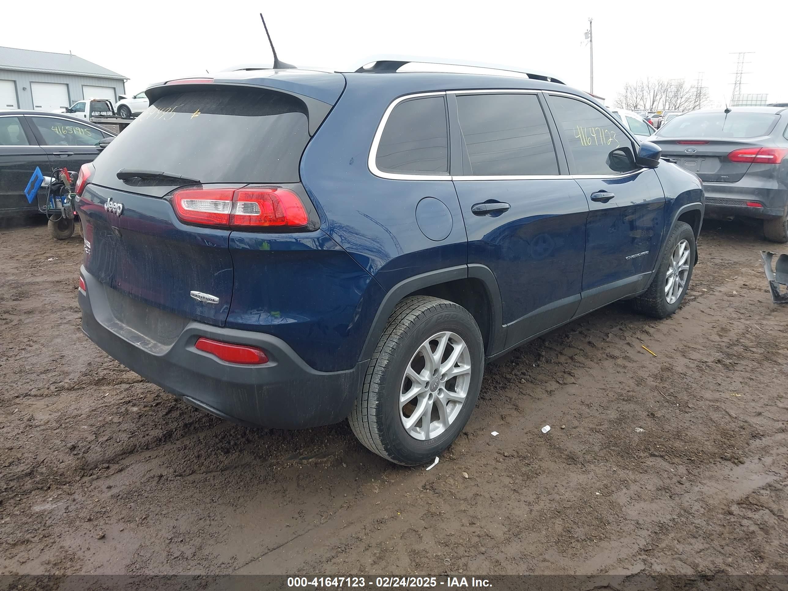 2018 Jeep Cherokee Latitude Plus 4x4 Синий vin: 1C4PJMLB0JD534495