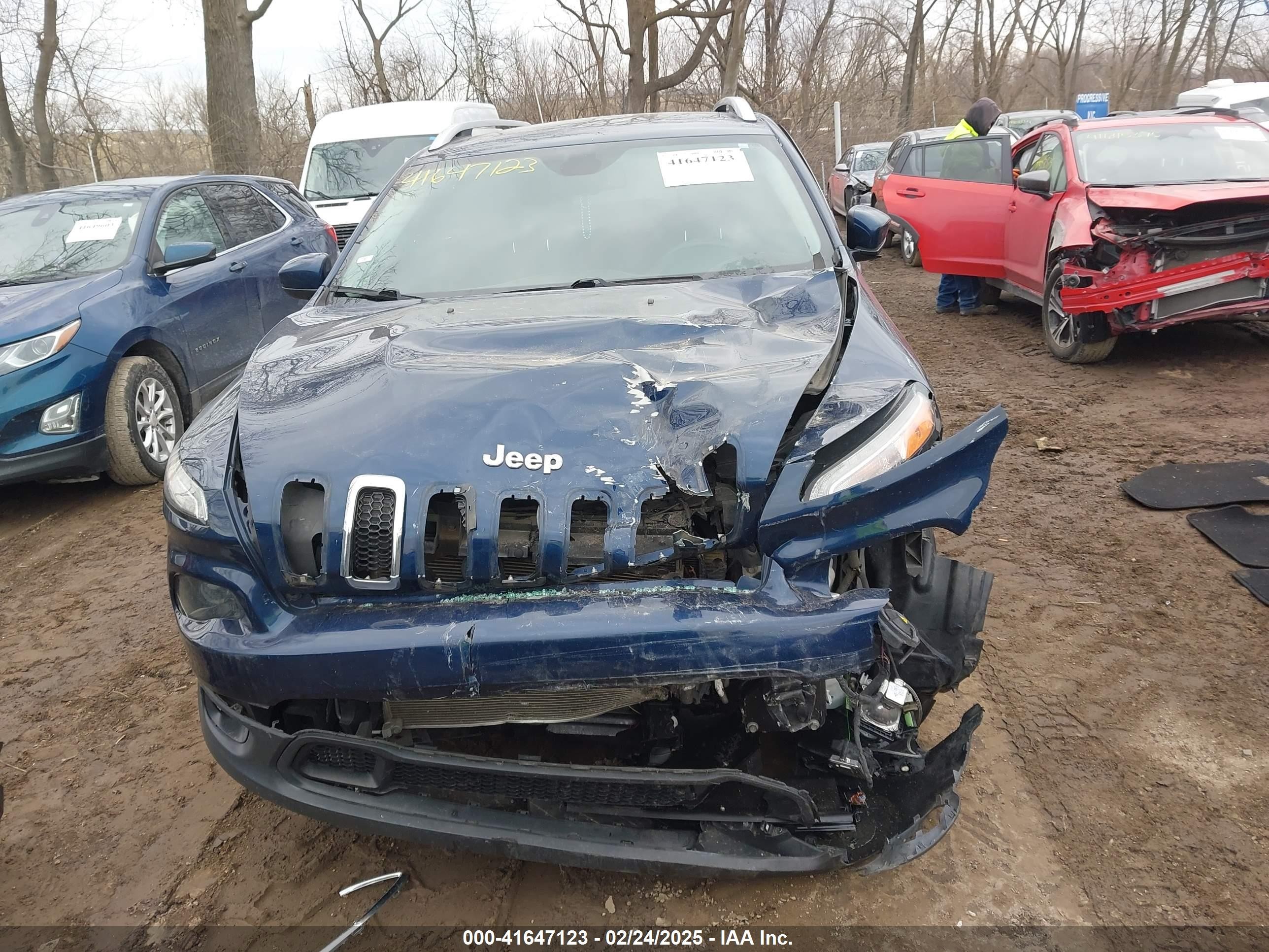 2018 Jeep Cherokee Latitude Plus 4x4 Синий vin: 1C4PJMLB0JD534495