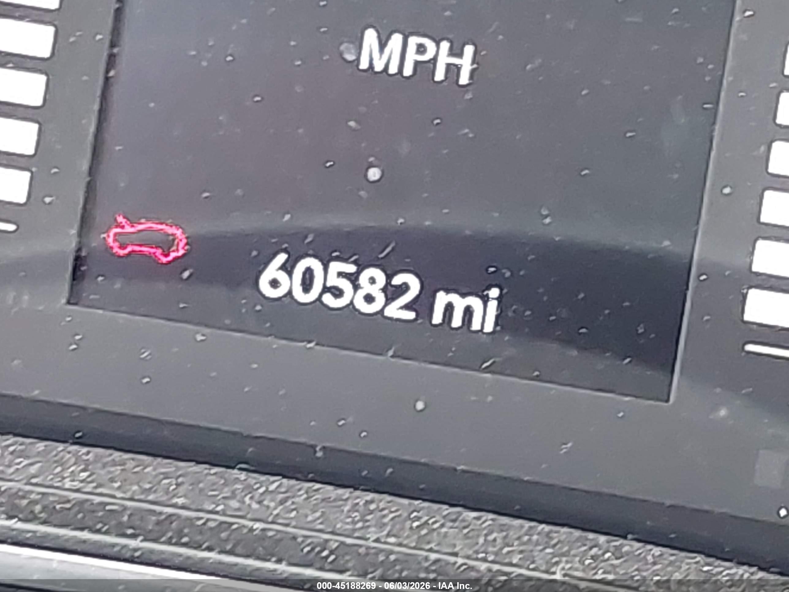 2019 Jeep Cherokee Latitude Plus 4x4 Gray vin: 1C4PJMLB0KD108422
