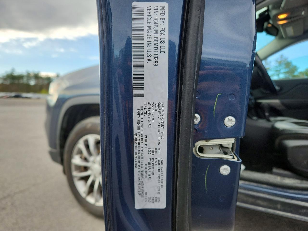 2021 Jeep Cherokee Latitude Plus Blue vin: 1C4PJMLB0MD110299