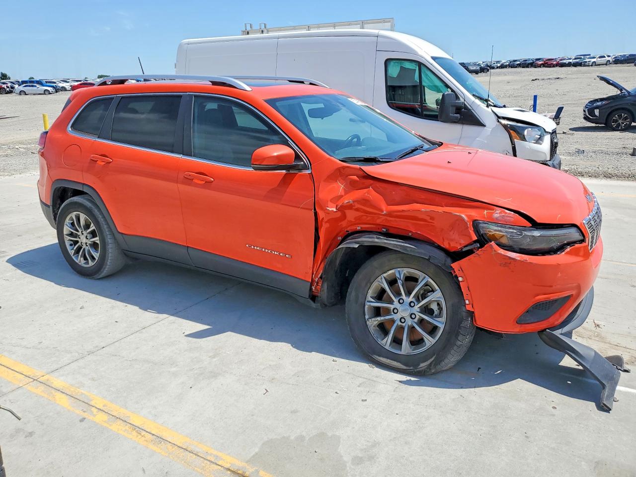 2021 Jeep Cherokee Latitude Plus Orange vin: 1C4PJMLB0MD114627