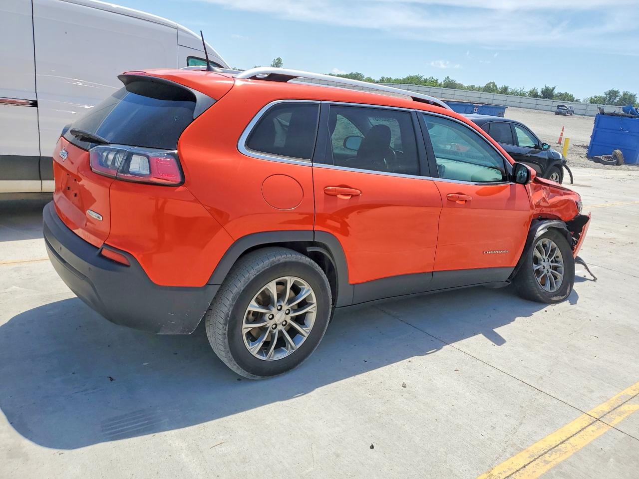 2021 Jeep Cherokee Latitude Plus Orange vin: 1C4PJMLB0MD114627