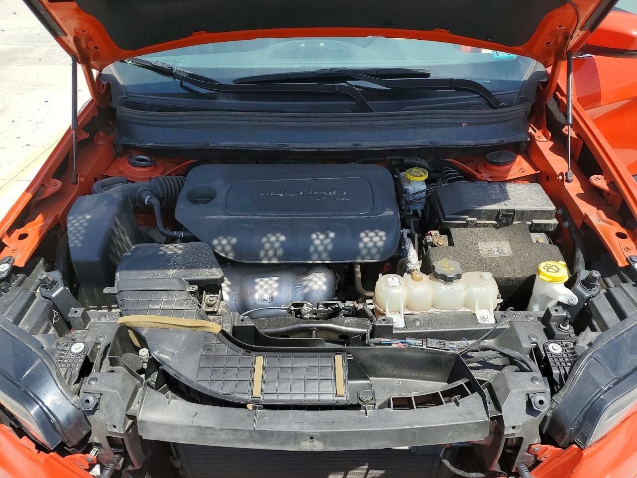 2021 Jeep Cherokee Latitude Plus Orange vin: 1C4PJMLB0MD114627
