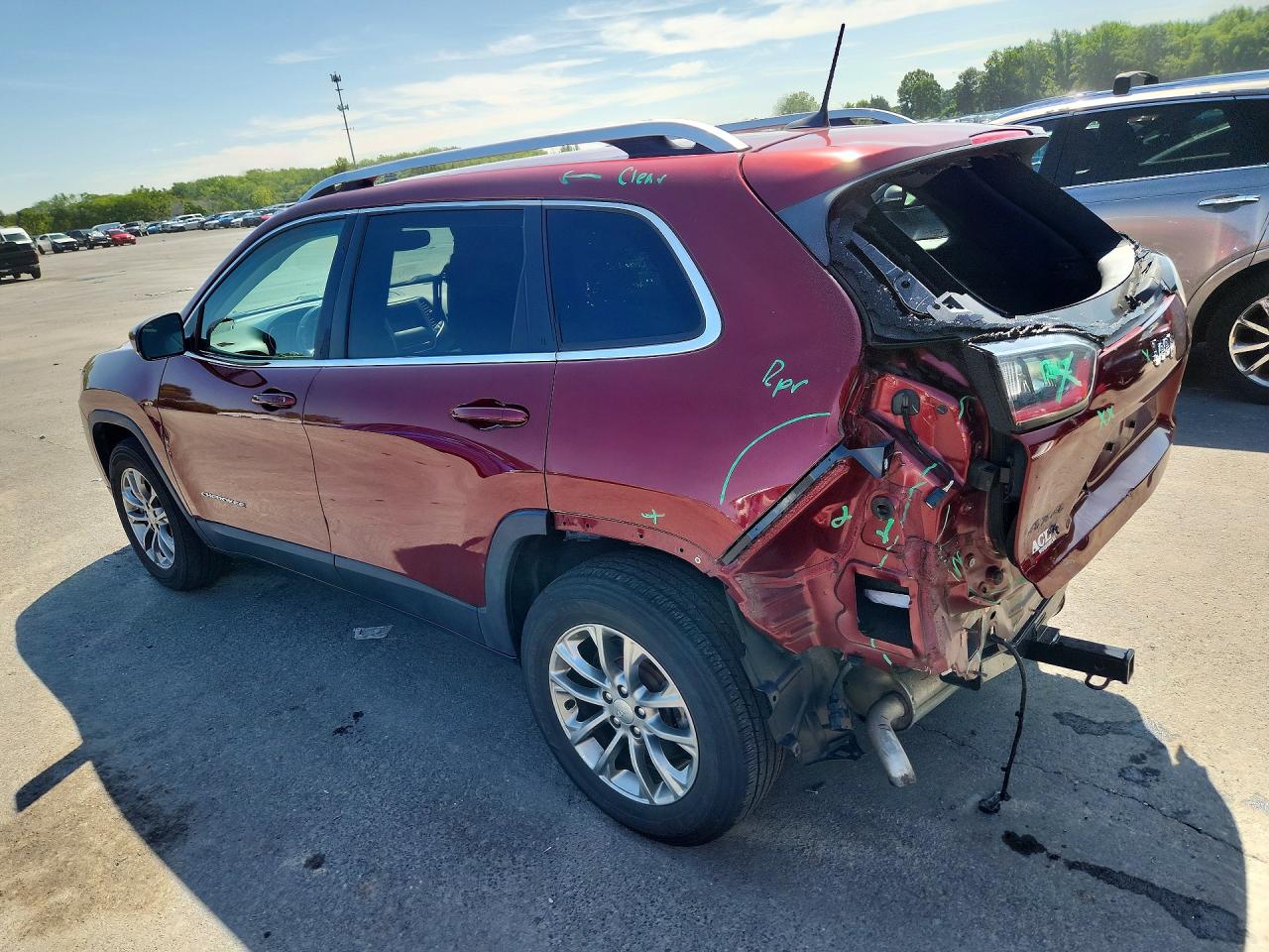 2020 Jeep Cherokee Latitude Plus Red vin: 1C4PJMLB1LD513867