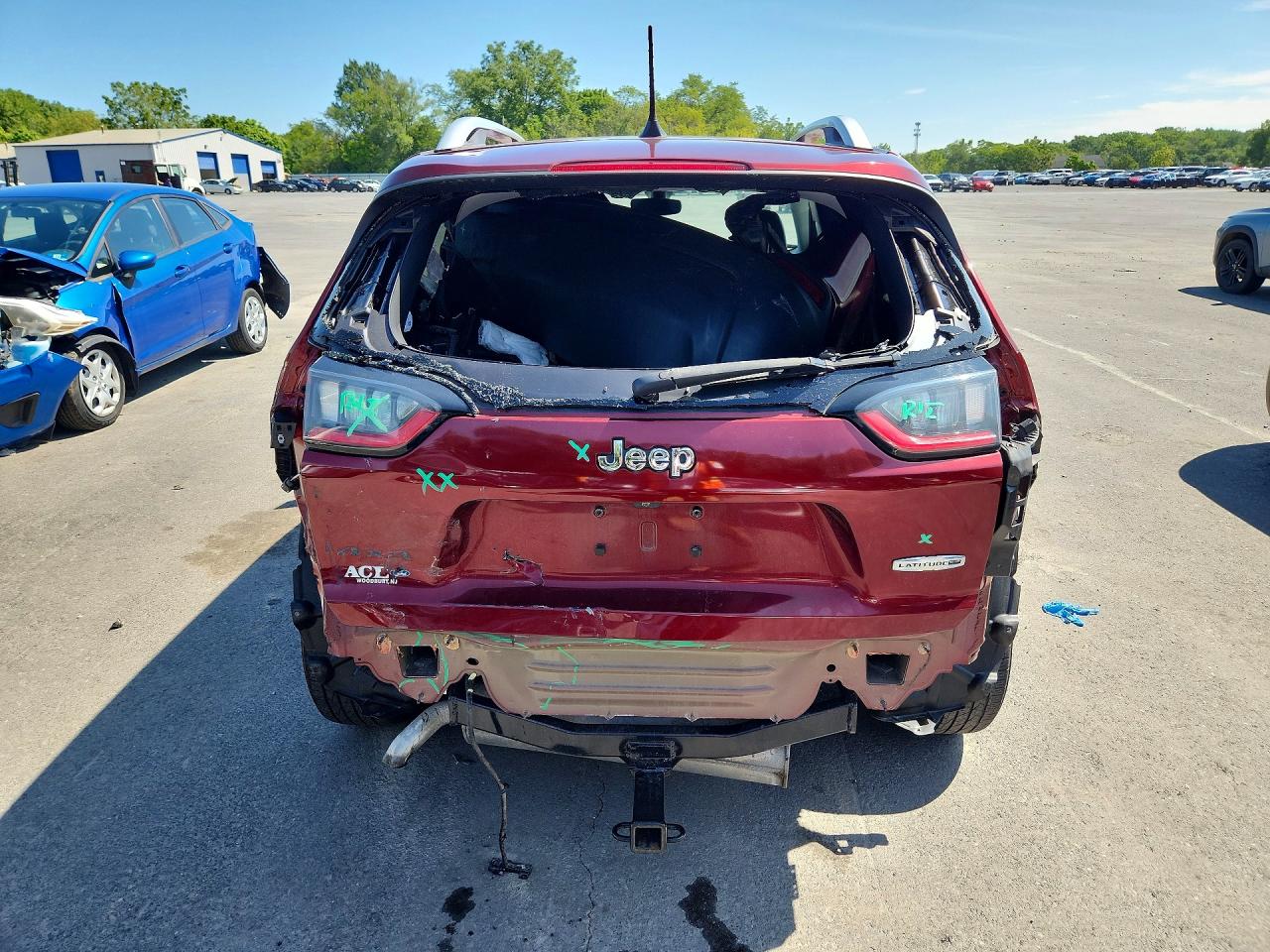 2020 Jeep Cherokee Latitude Plus Red vin: 1C4PJMLB1LD513867