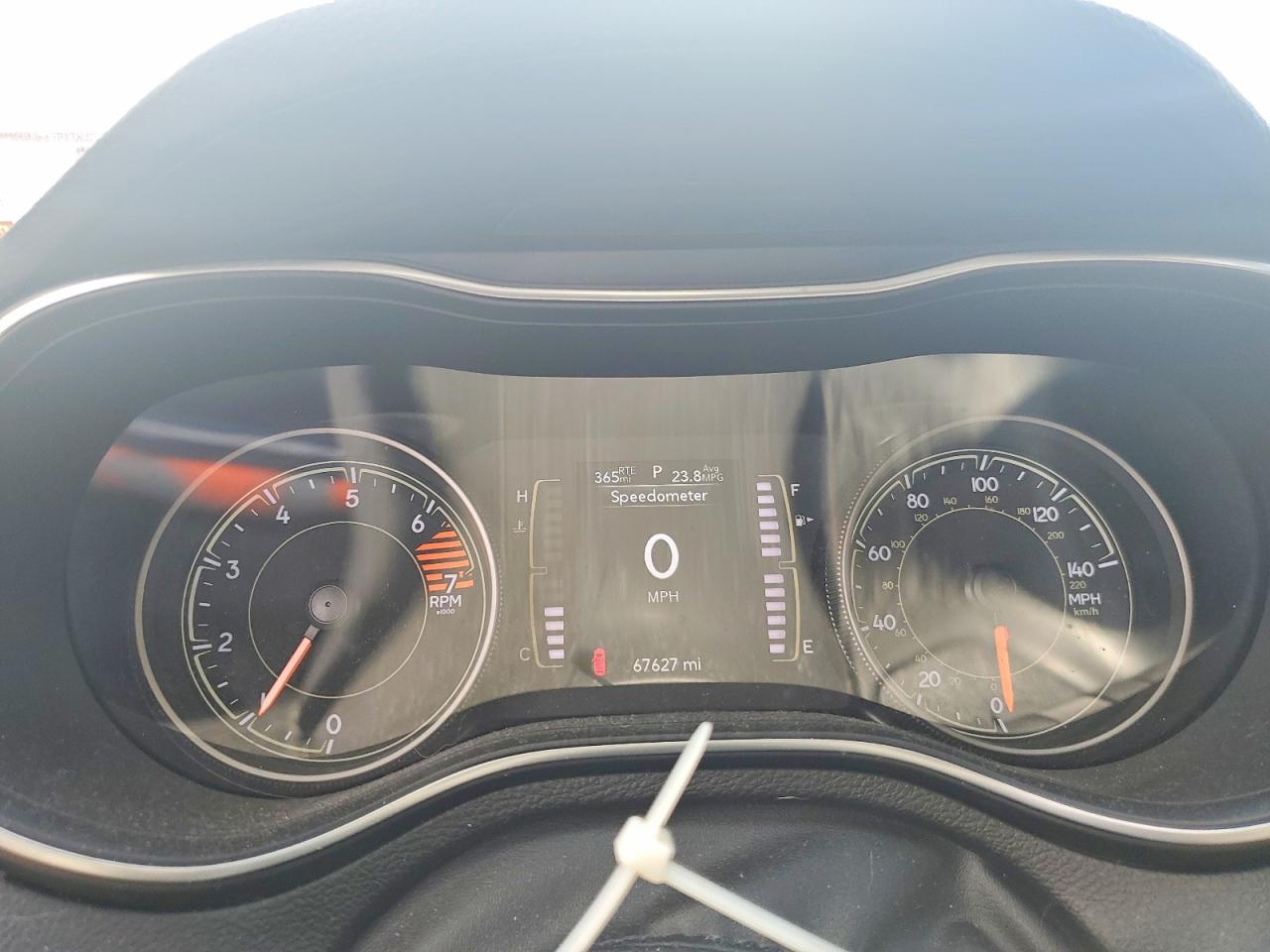 2020 Jeep Cherokee Latitude Plus Red vin: 1C4PJMLB1LD513867