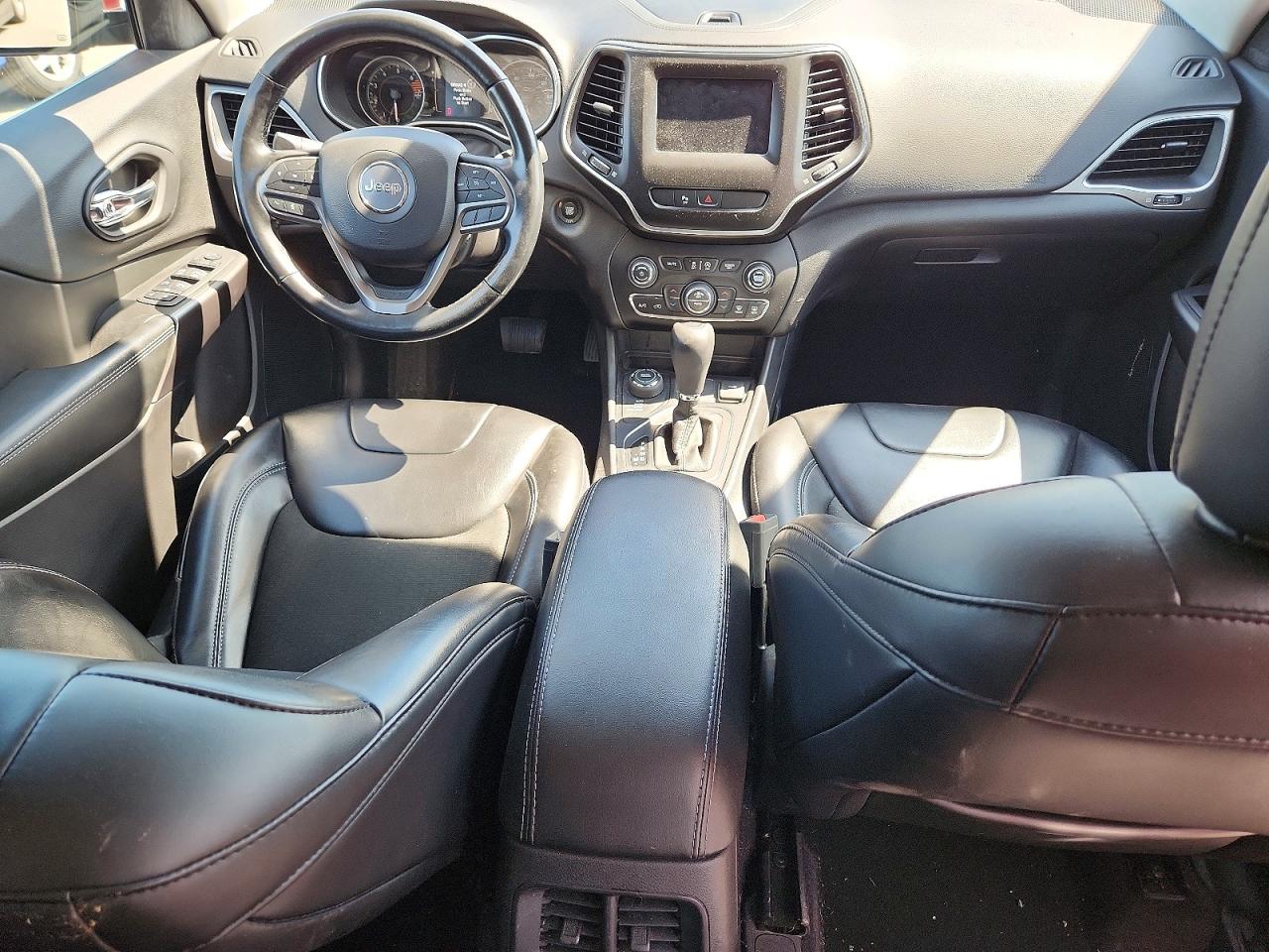 2020 Jeep Cherokee Latitude Plus Red vin: 1C4PJMLB1LD513867
