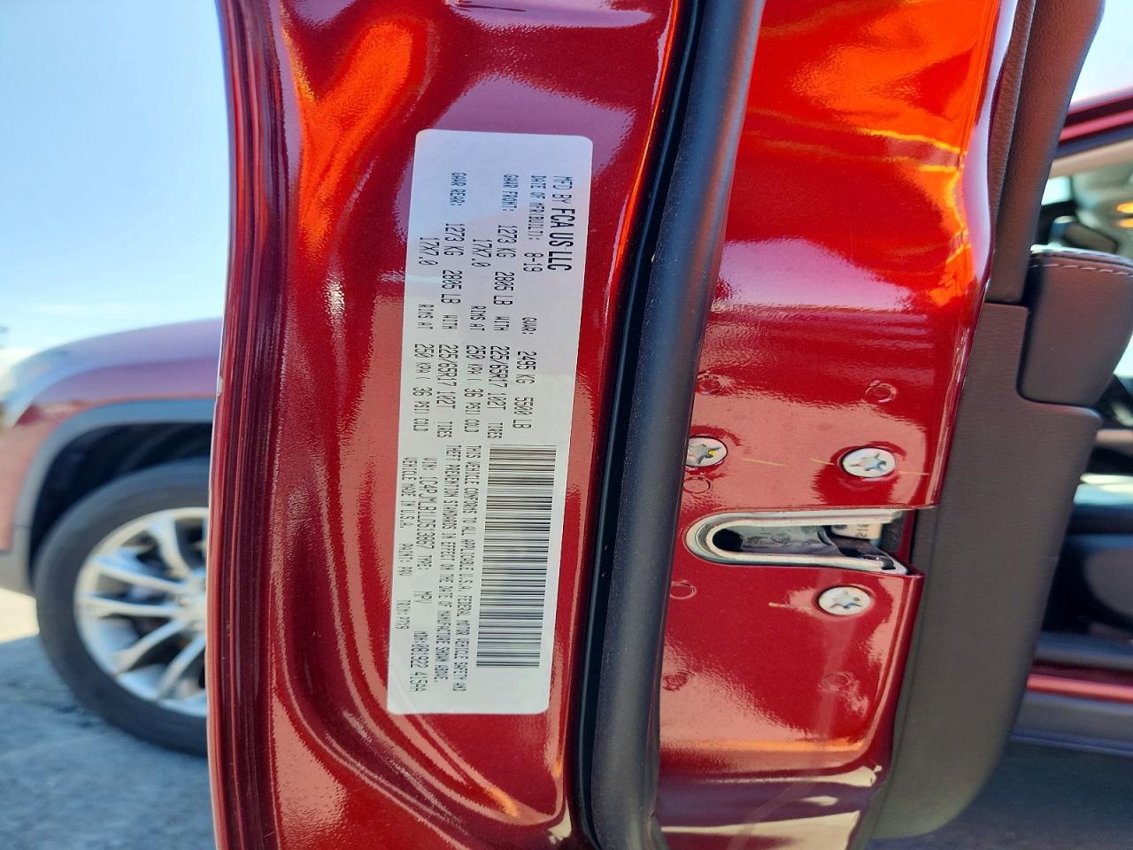 2020 Jeep Cherokee Latitude Plus Red vin: 1C4PJMLB1LD513867