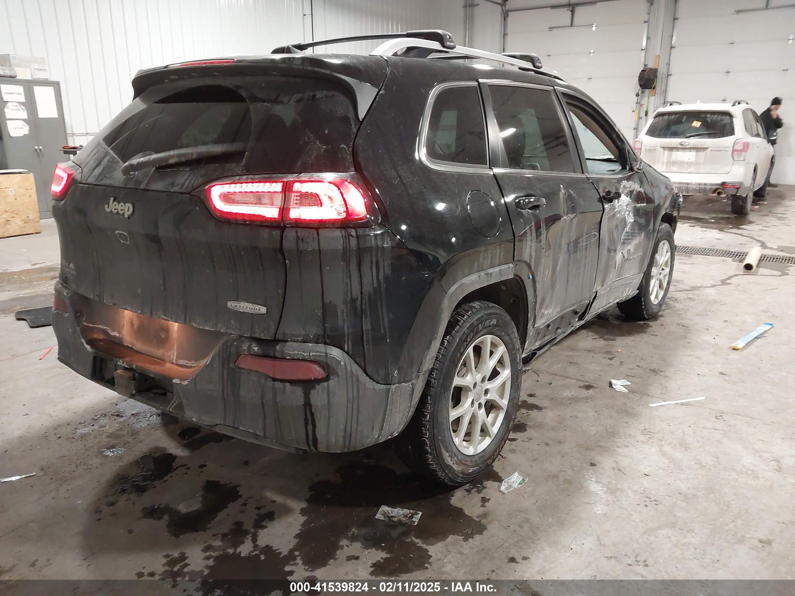 2018 Jeep Cherokee Latitude Plus 4x4 Black vin: 1C4PJMLB2JD531064