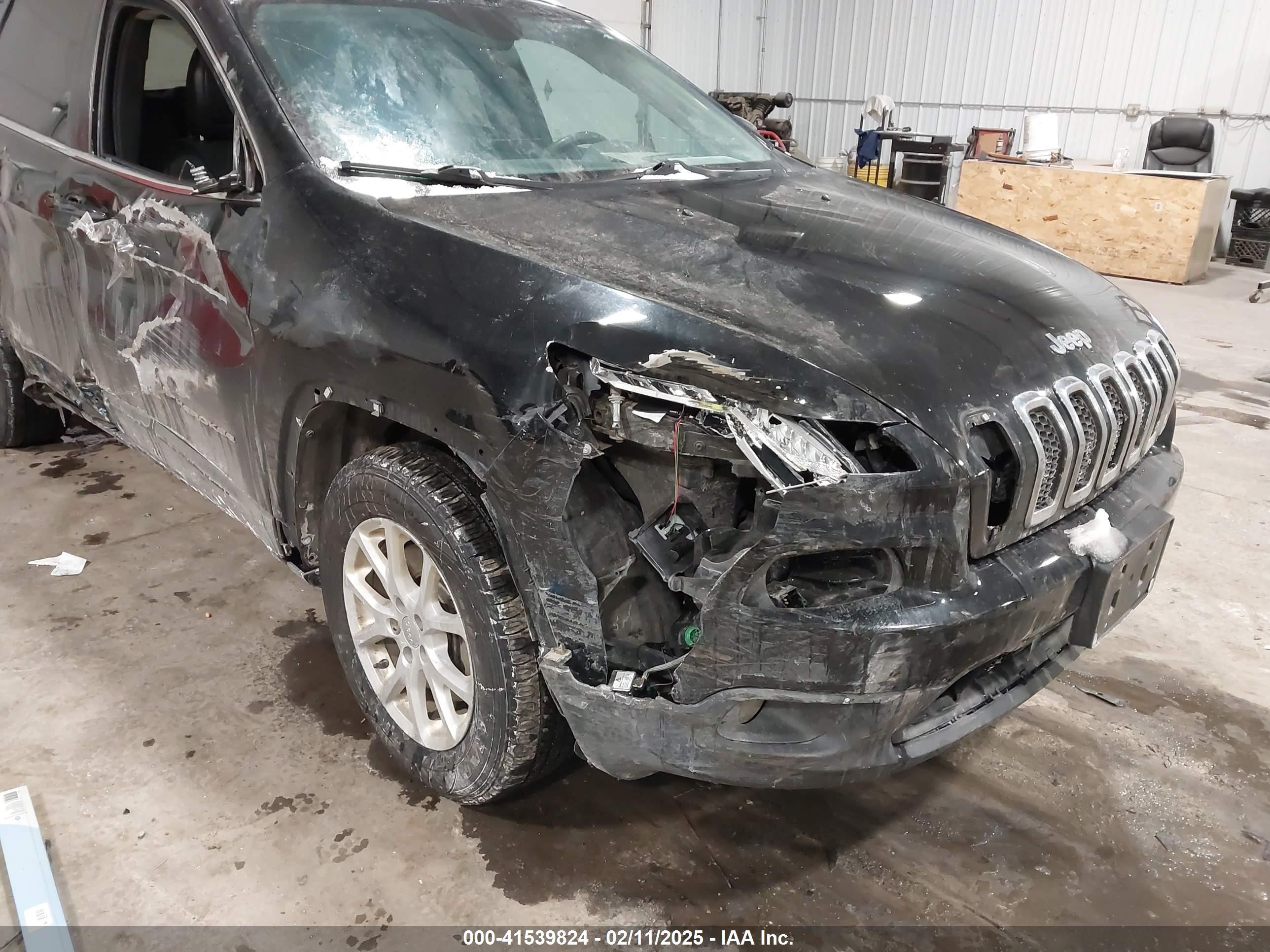 2018 Jeep Cherokee Latitude Plus 4x4 Black vin: 1C4PJMLB2JD531064