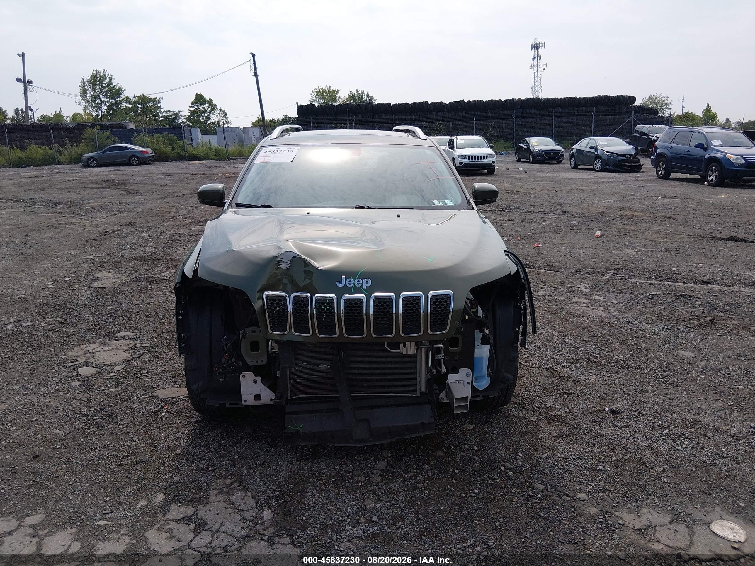 2020 Jeep Cherokee Latitude Plus 4x4 Green vin: 1C4PJMLB3LD556963