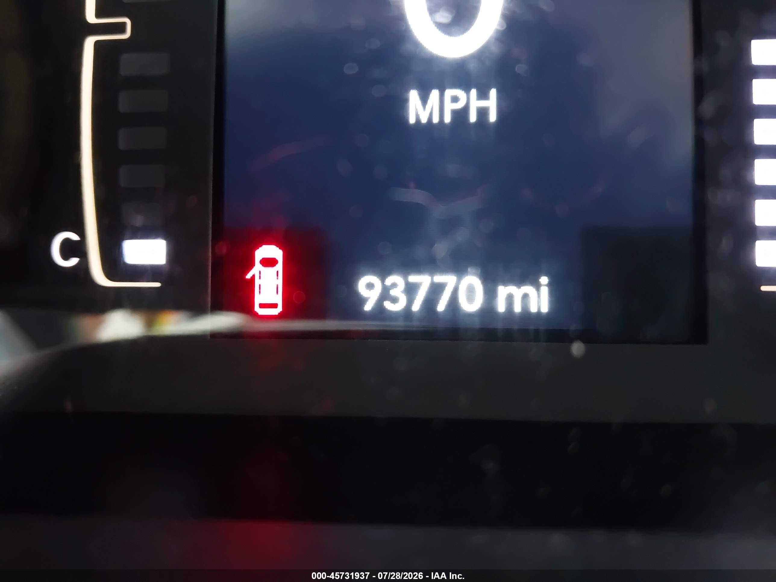 2019 Jeep Cherokee Latitude Plus 4x4 Gold vin: 1C4PJMLB5KD254167