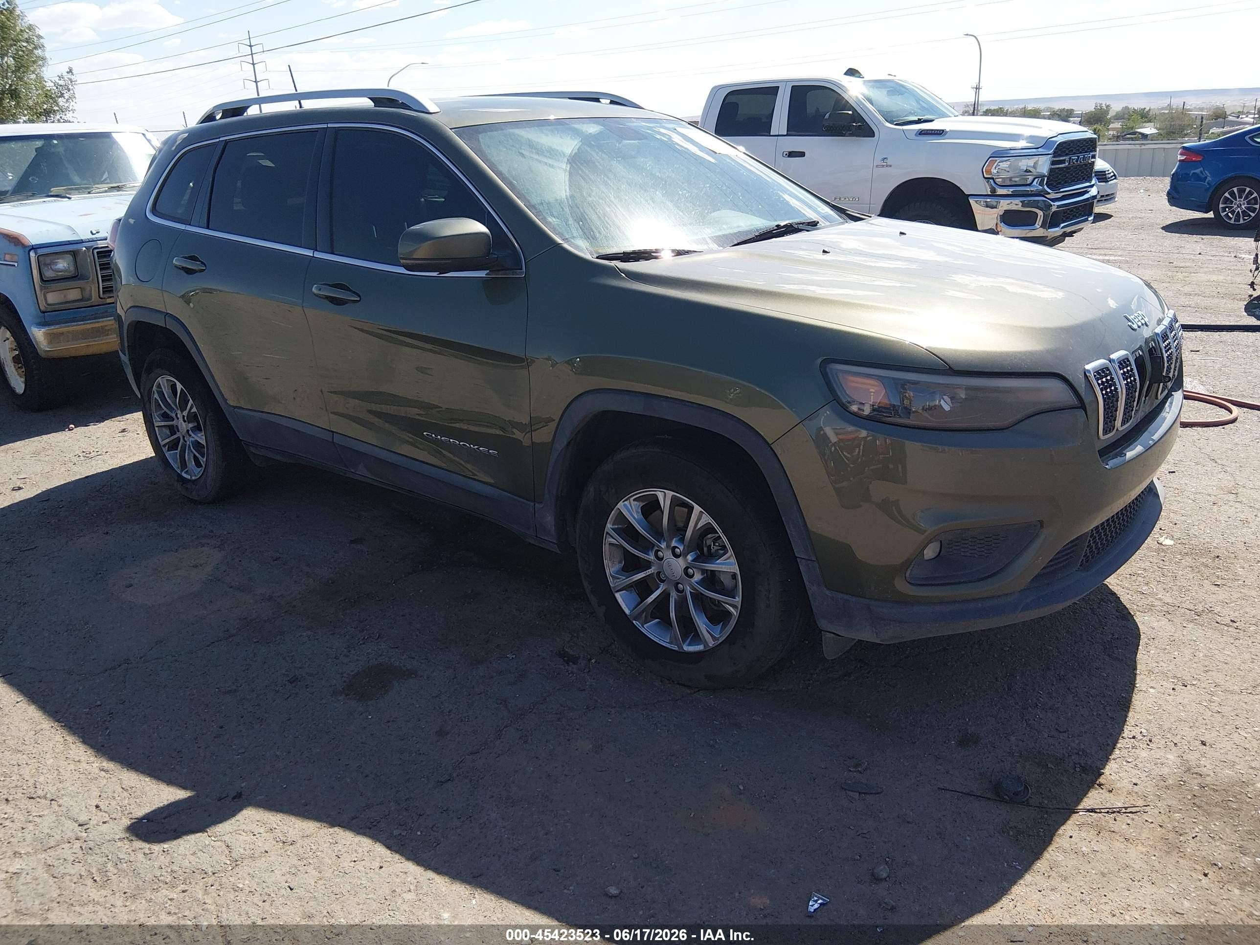 2019 Jeep Cherokee Latitude Plus 4x4 Green vin: 1C4PJMLB6KD441966