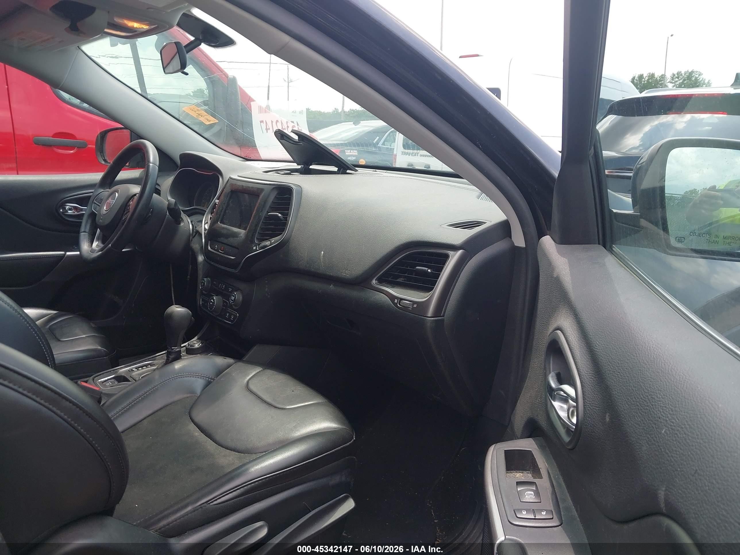 2019 Jeep Cherokee Latitude Plus 4x4 Black vin: 1C4PJMLB7KD341262