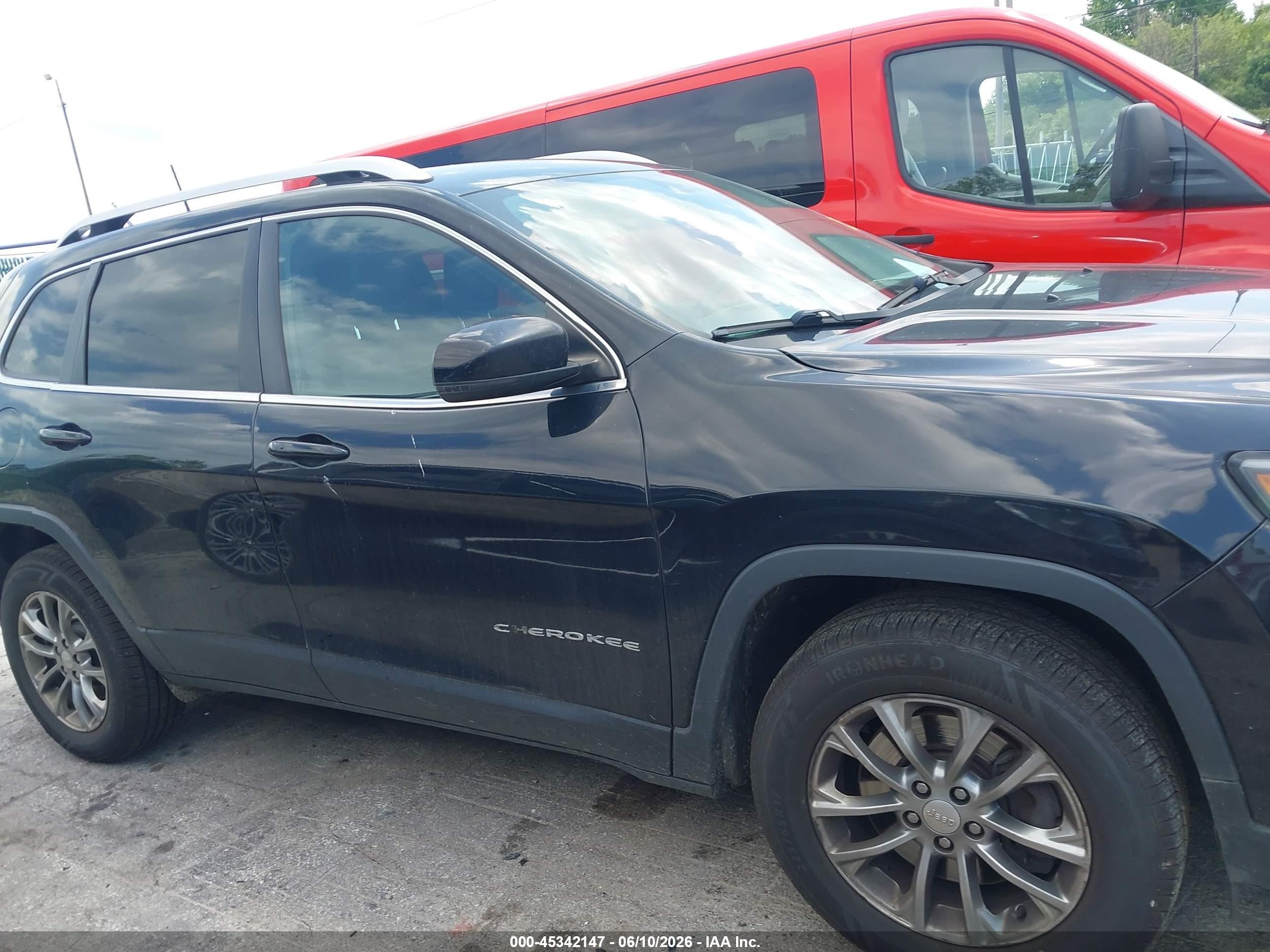 2019 Jeep Cherokee Latitude Plus 4x4 Black vin: 1C4PJMLB7KD341262