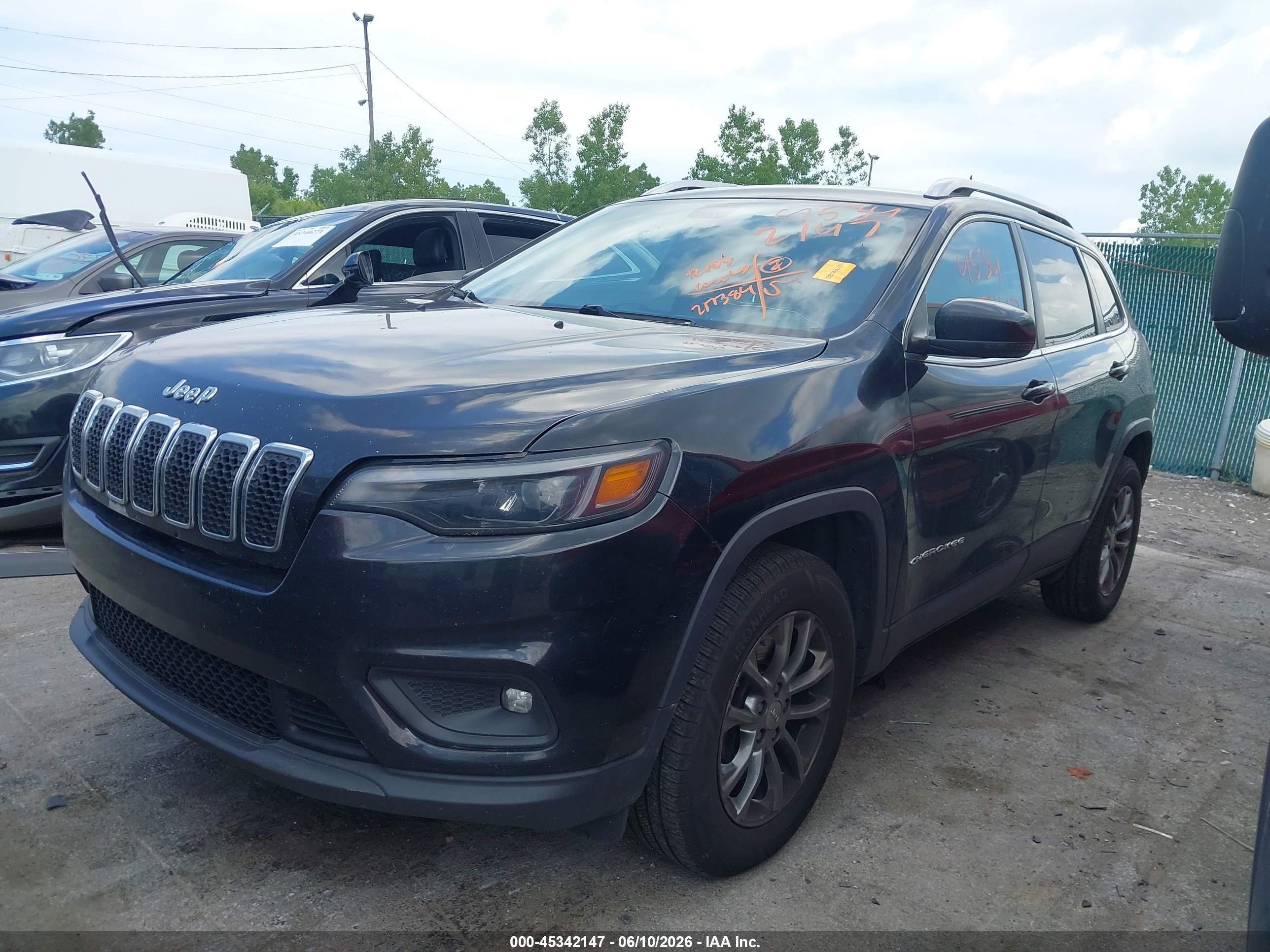 2019 Jeep Cherokee Latitude Plus 4x4 Black vin: 1C4PJMLB7KD341262