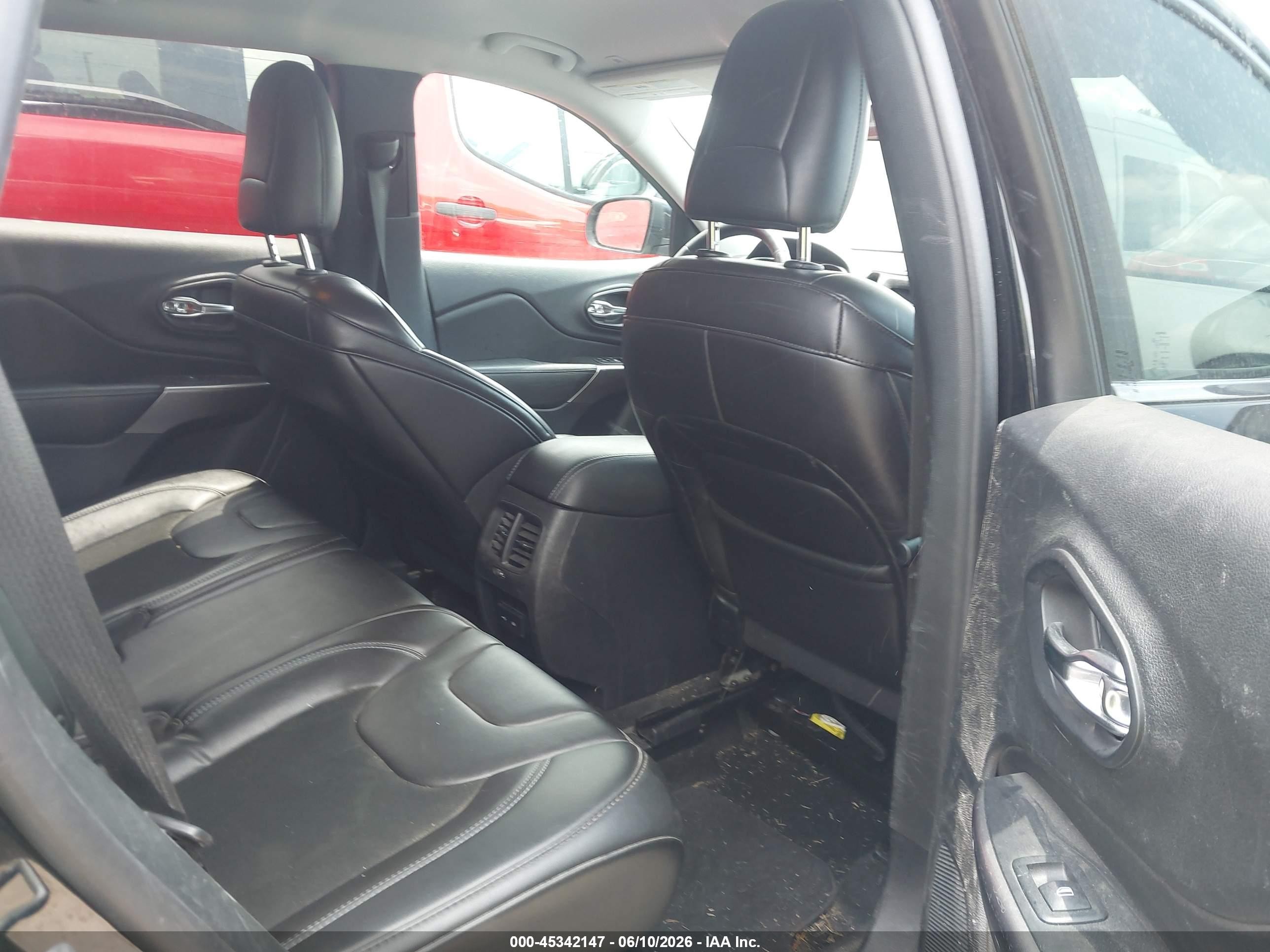 2019 Jeep Cherokee Latitude Plus 4x4 Black vin: 1C4PJMLB7KD341262