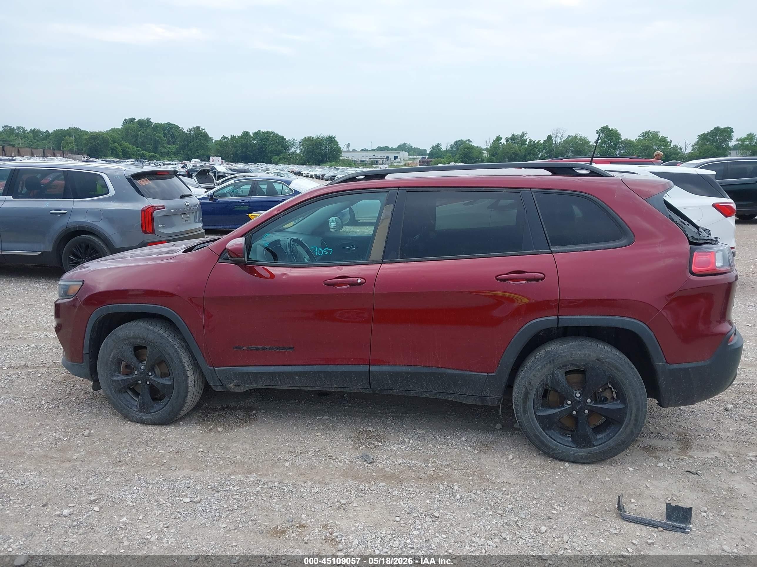2019 Jeep Cherokee Altitude 4x4 Темно-бордовый vin: 1C4PJMLB7KD367070