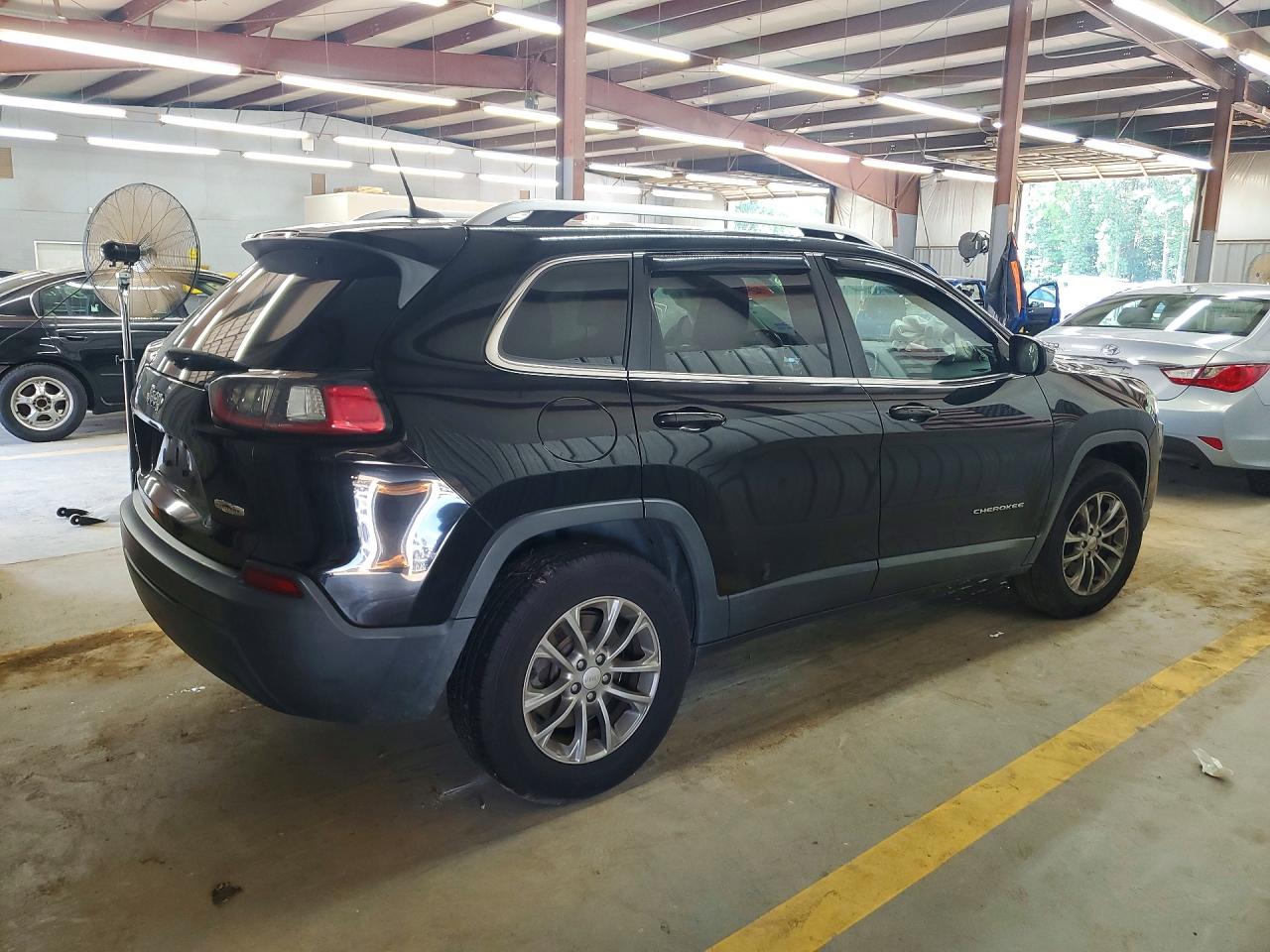2019 Jeep Cherokee Latitude Plus Black vin: 1C4PJMLB8KD199438