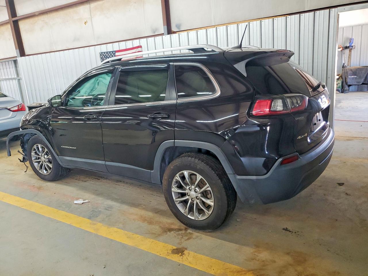 2019 Jeep Cherokee Latitude Plus Black vin: 1C4PJMLB8KD199438