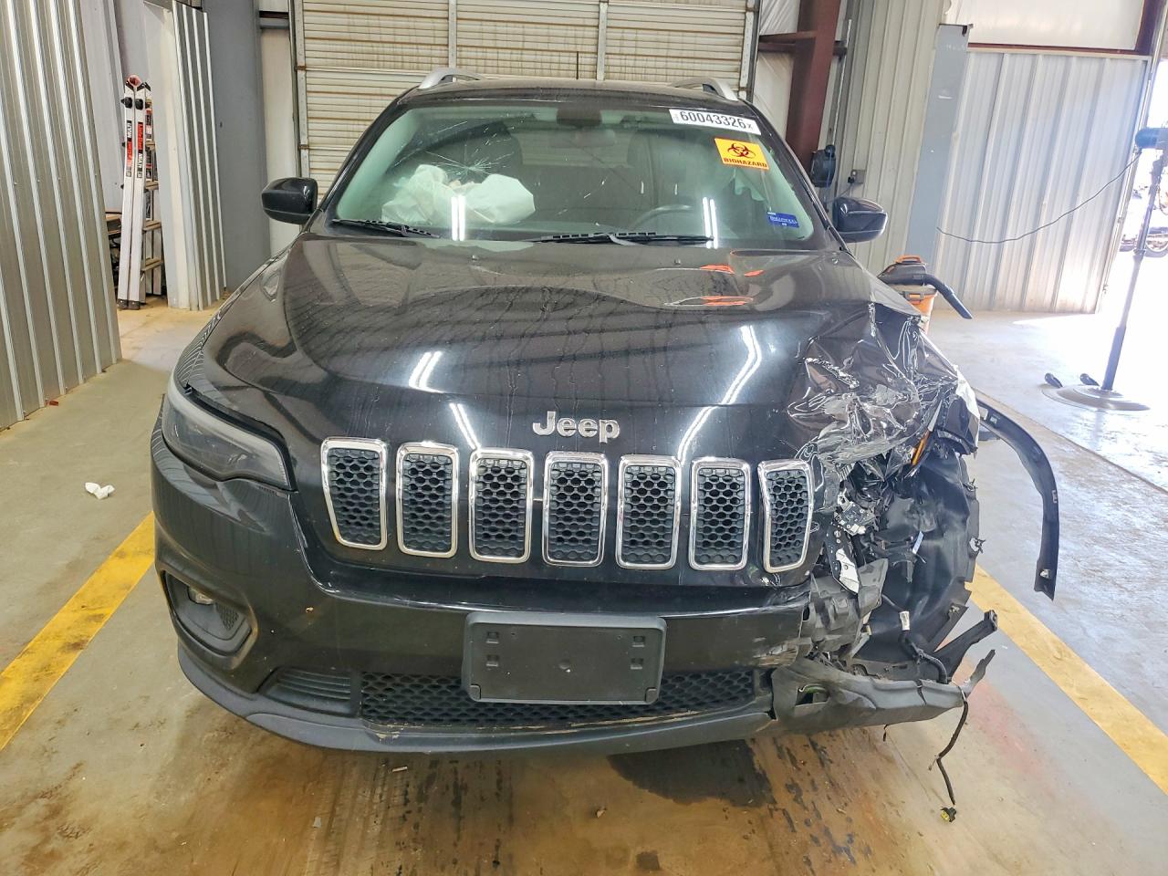2019 Jeep Cherokee Latitude Plus Black vin: 1C4PJMLB8KD199438