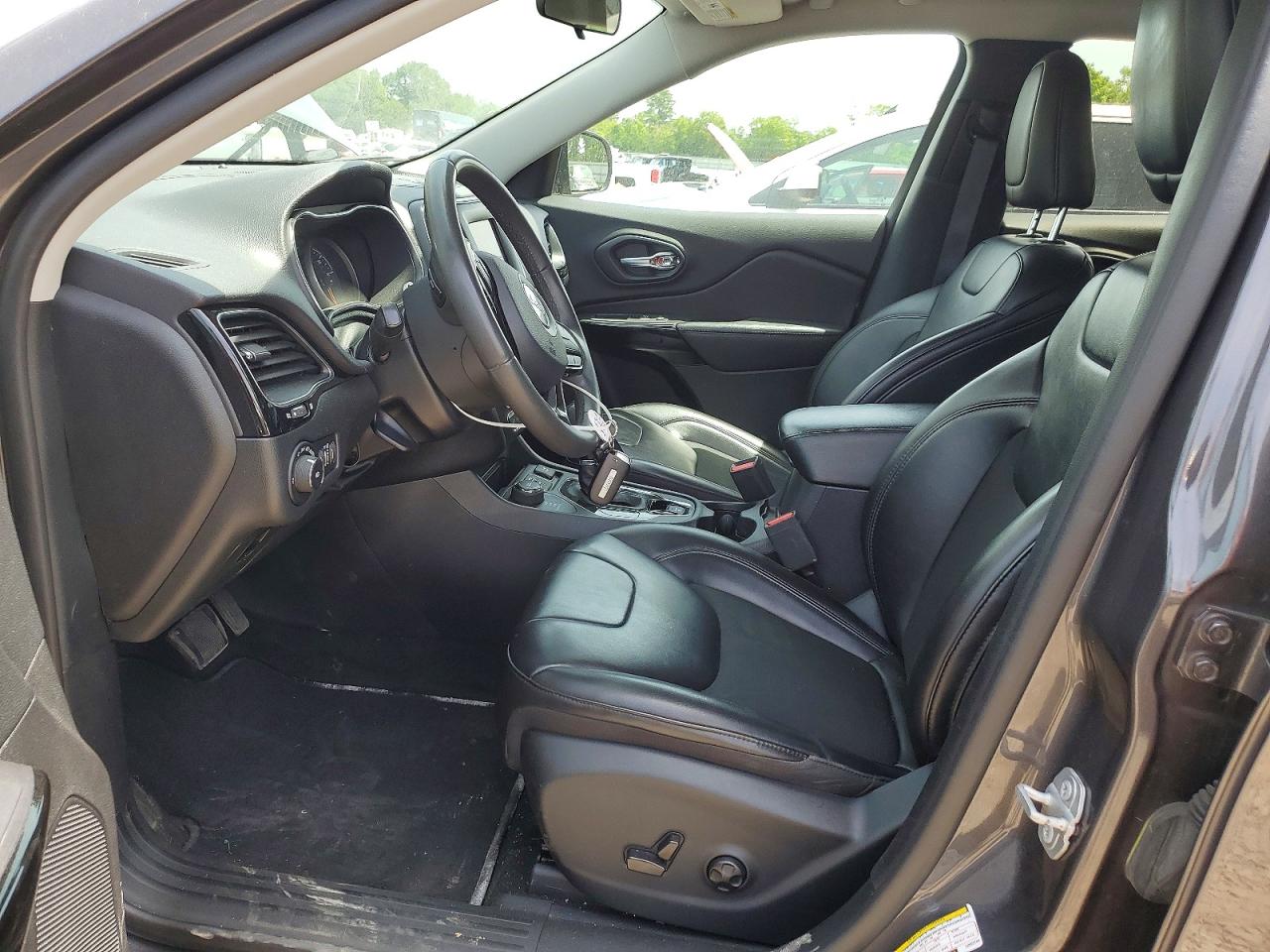 2020 Jeep Cherokee Latitude Plus Gray vin: 1C4PJMLB8LD603789