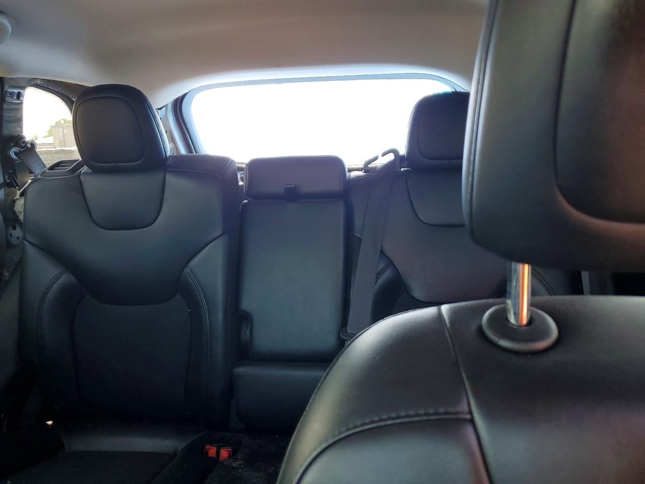 2020 Jeep Cherokee Latitude Plus Gray vin: 1C4PJMLB8LD603789