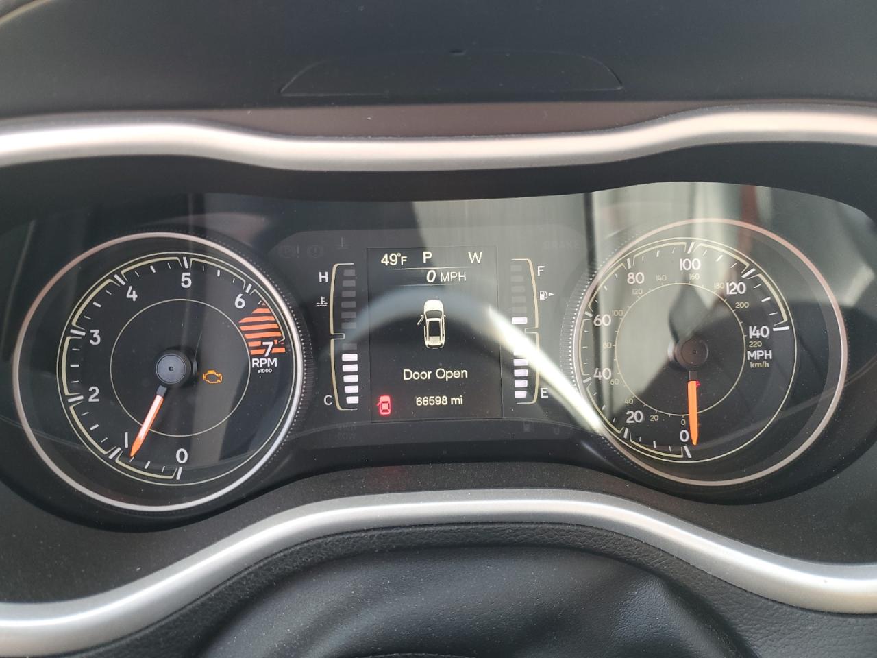 2018 Jeep Cherokee Latitude Plus Серый vin: 1C4PJMLB9JD513645