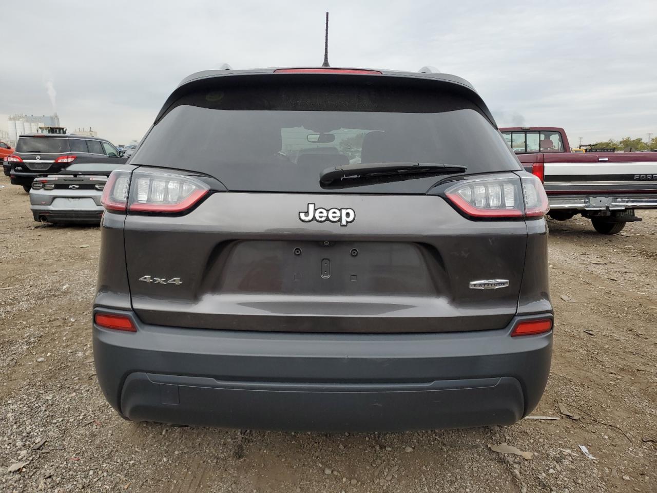 2019 Jeep Cherokee Latitude Plus Gray vin: 1C4PJMLB9KD167095