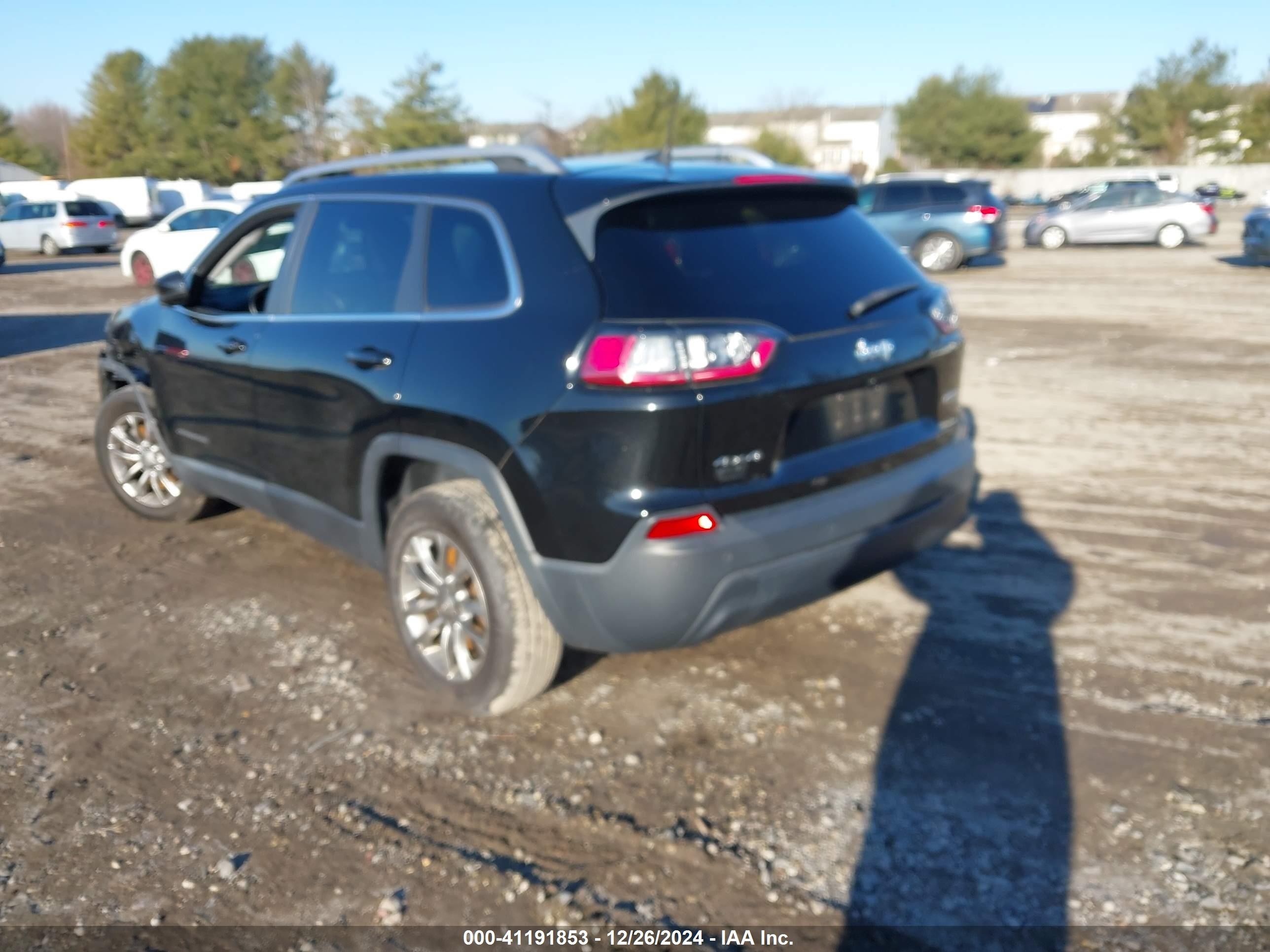 2019 Jeep Cherokee Latitude Plus 4x4 Black vin: 1C4PJMLB9KD351646