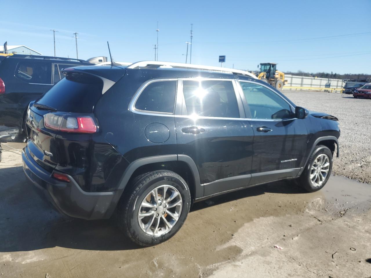 2019 Jeep Cherokee Latitude Plus   Black vin: 1C4PJMLB9KD393752