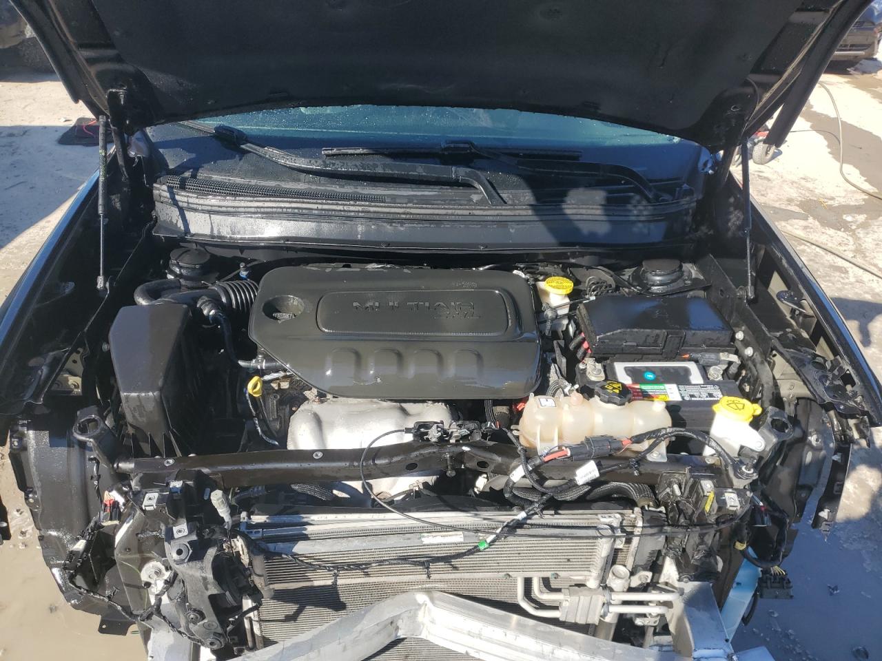 2019 Jeep Cherokee Latitude Plus   Black vin: 1C4PJMLB9KD393752