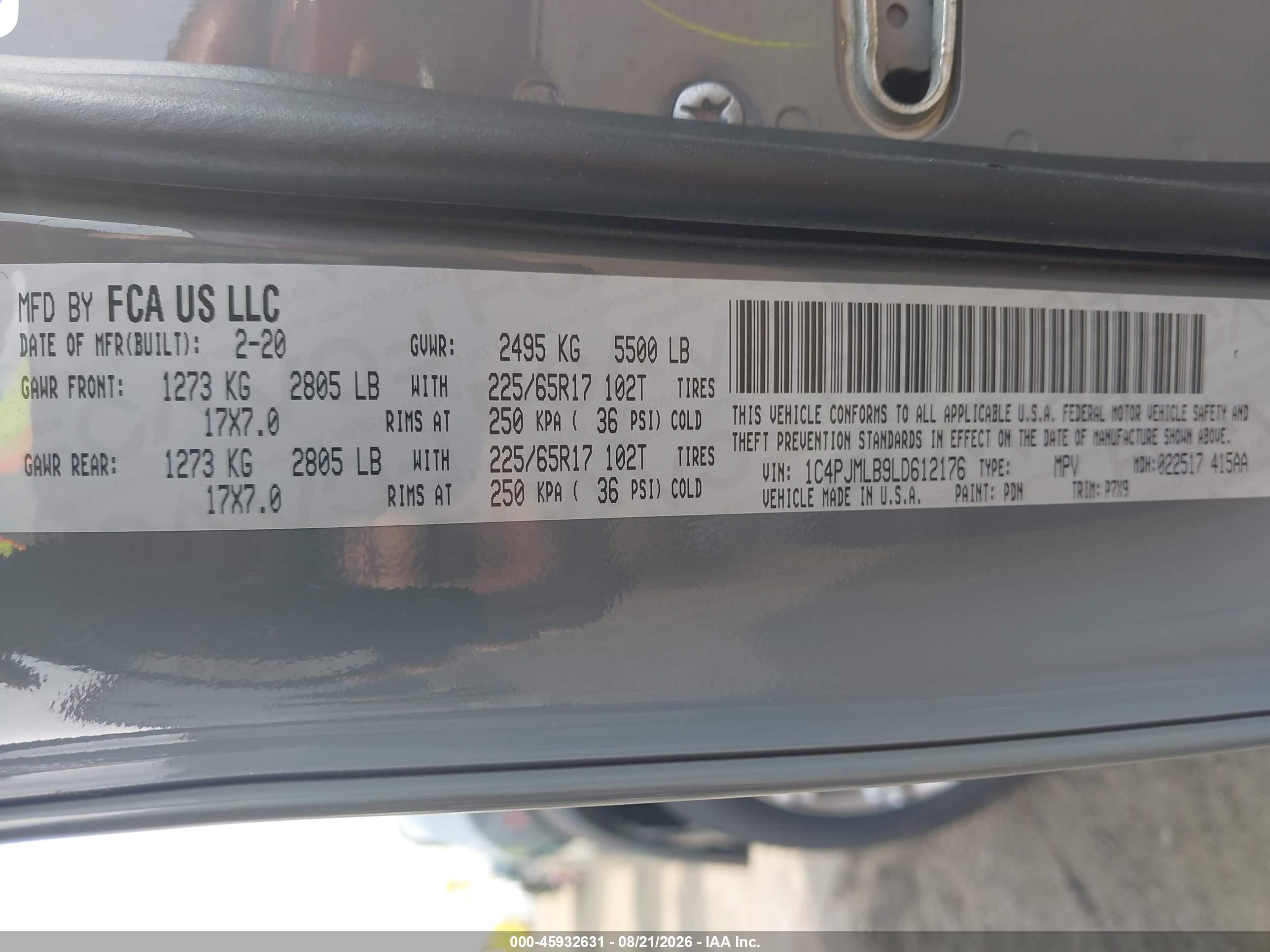 2020 Jeep Cherokee Latitude Plus 4x4 Gray vin: 1C4PJMLB9LD612176