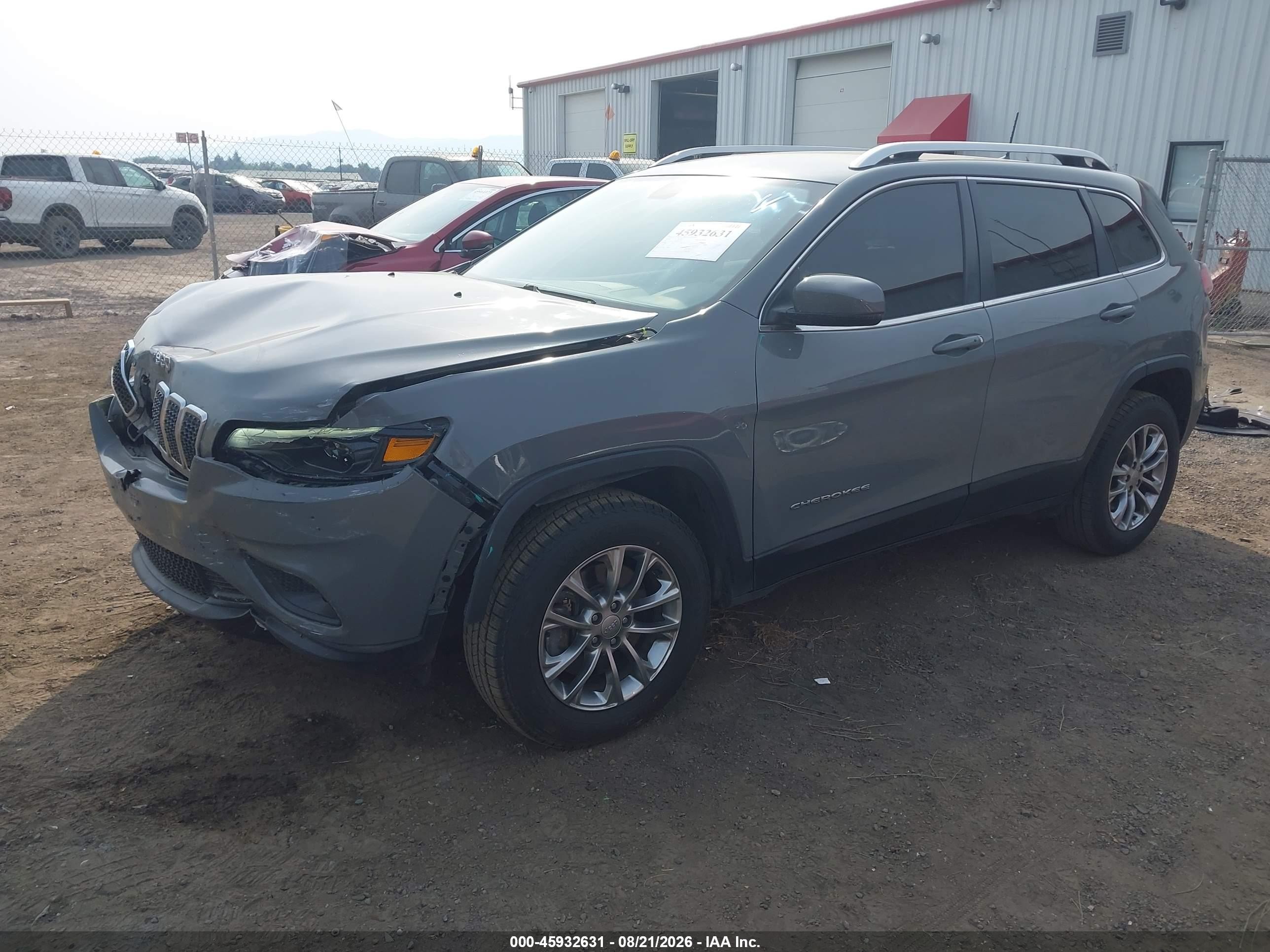 2020 Jeep Cherokee Latitude Plus 4x4 Gray vin: 1C4PJMLB9LD612176