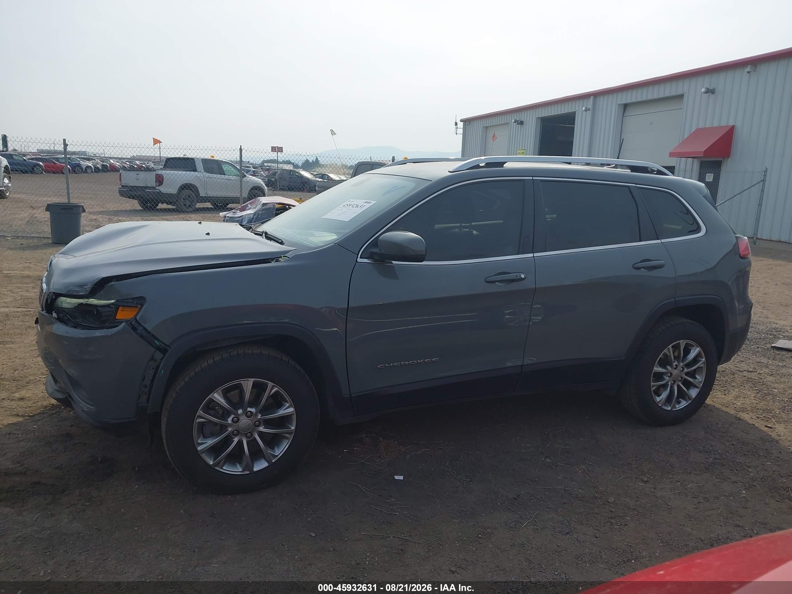 2020 Jeep Cherokee Latitude Plus 4x4 Gray vin: 1C4PJMLB9LD612176