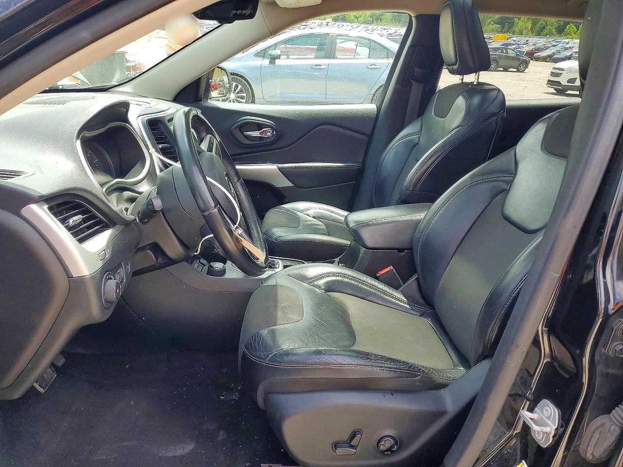 2018 Jeep Cherokee Latitude Plus Black vin: 1C4PJMLBXJD541227