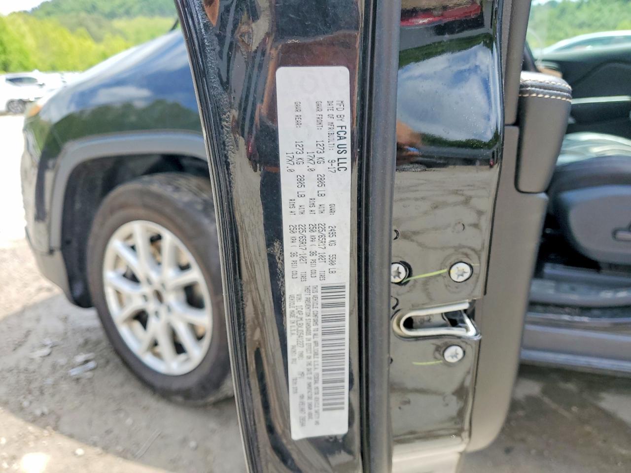 2018 Jeep Cherokee Latitude Plus Black vin: 1C4PJMLBXJD541227