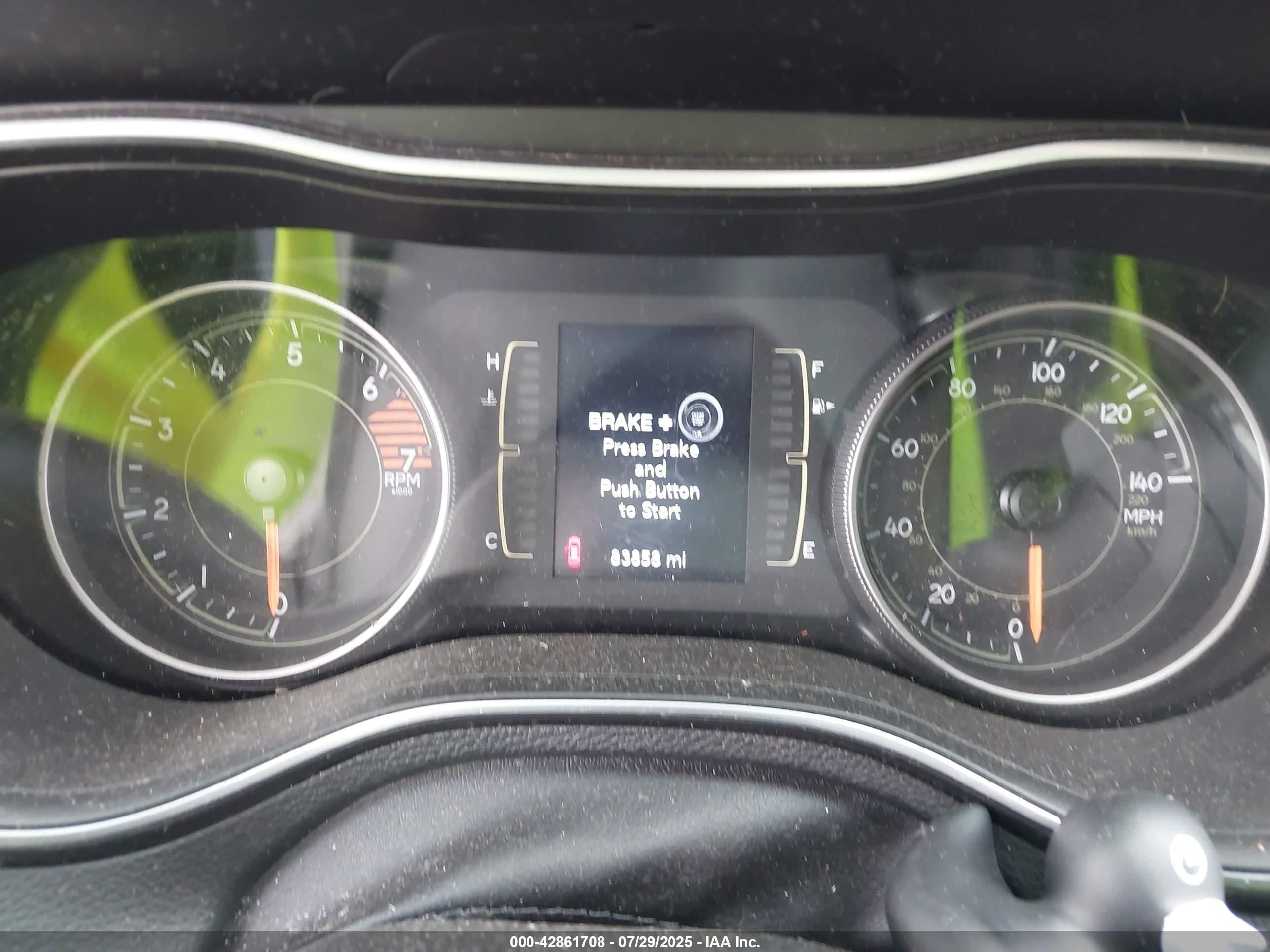 2019 Jeep Cherokee Latitude Plus 4x4 Белый vin: 1C4PJMLBXKD139984