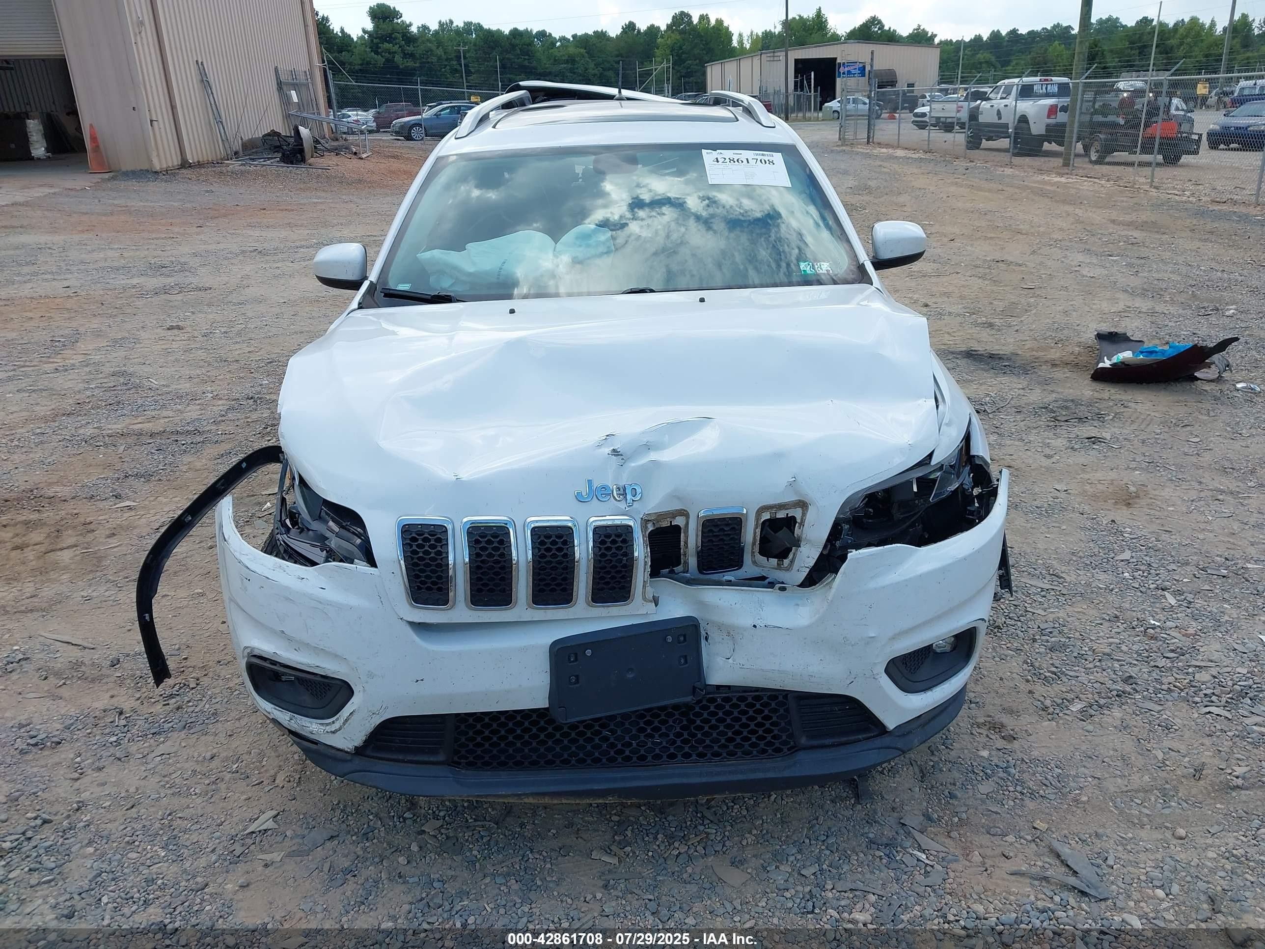 2019 Jeep Cherokee Latitude Plus 4x4 Белый vin: 1C4PJMLBXKD139984