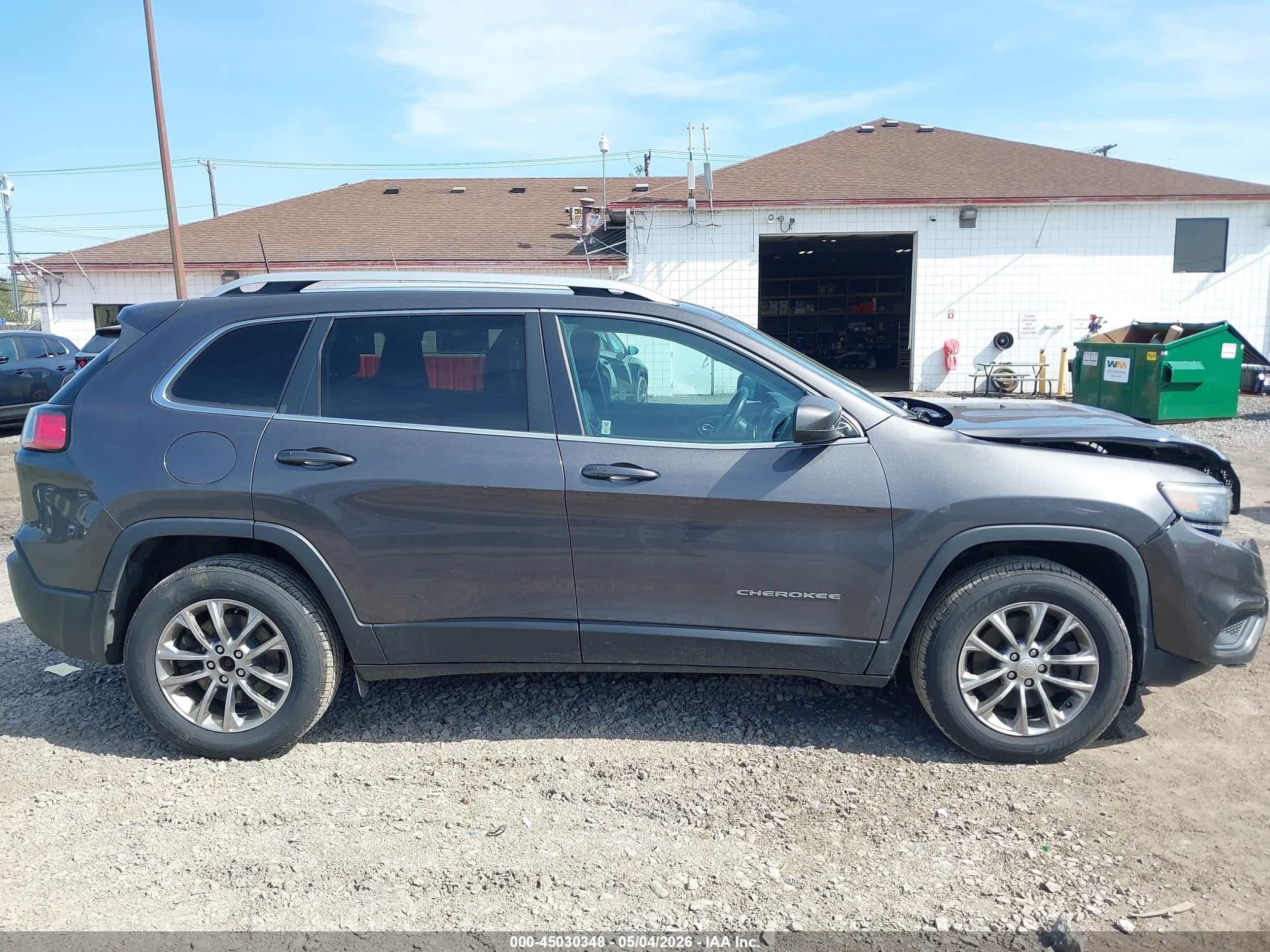 2019 Jeep Cherokee Latitude Plus 4x4 Gray vin: 1C4PJMLBXKD195018