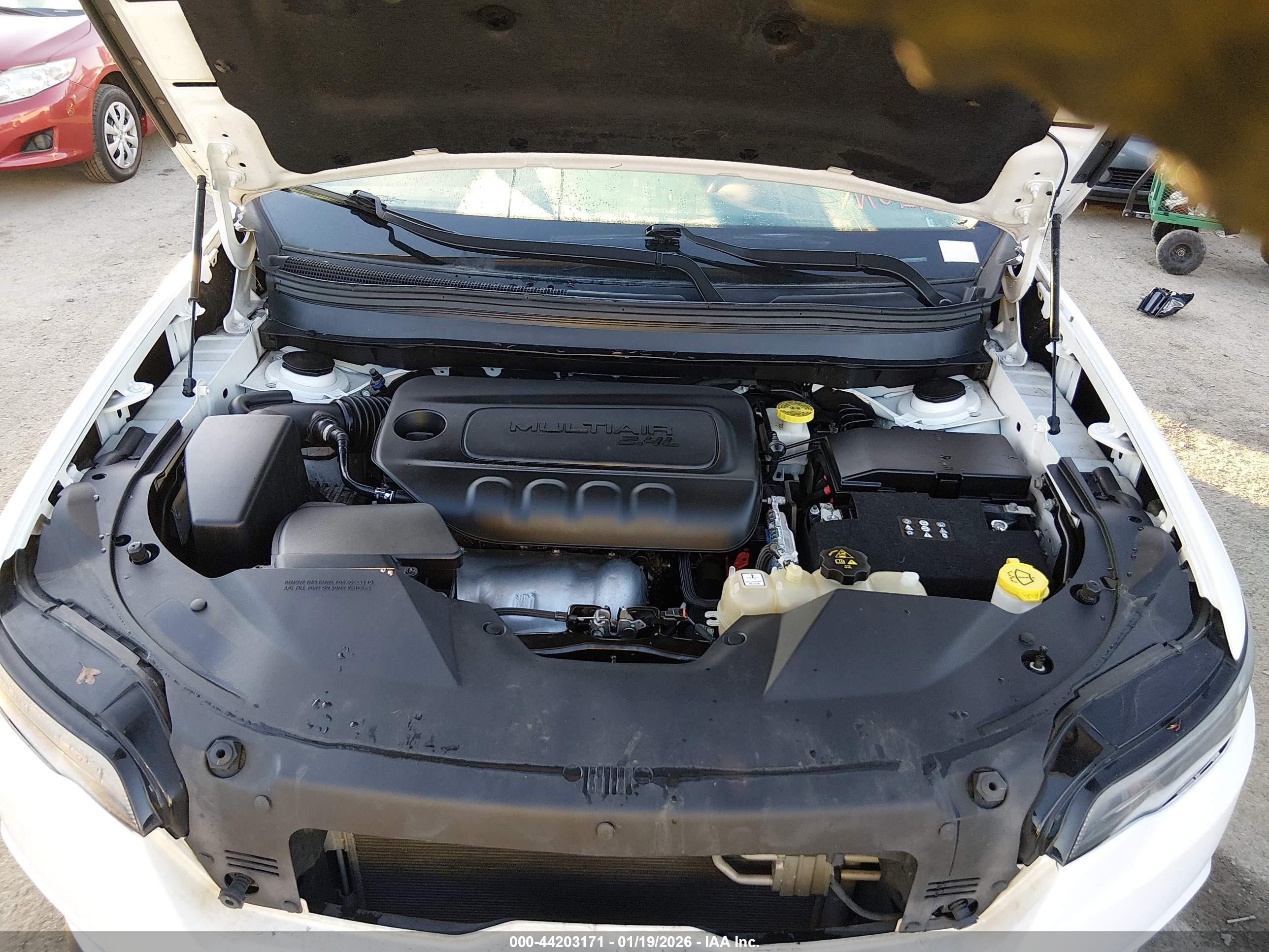 2019 Jeep Cherokee Latitude Plus 4x4 Белый vin: 1C4PJMLBXKD271689