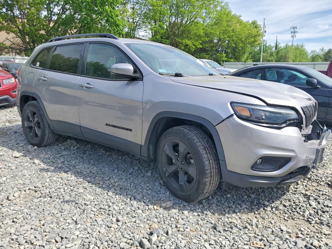 2021 Jeep Cherokee Latitude Plus Silver vin: 1C4PJMLBXMD142404