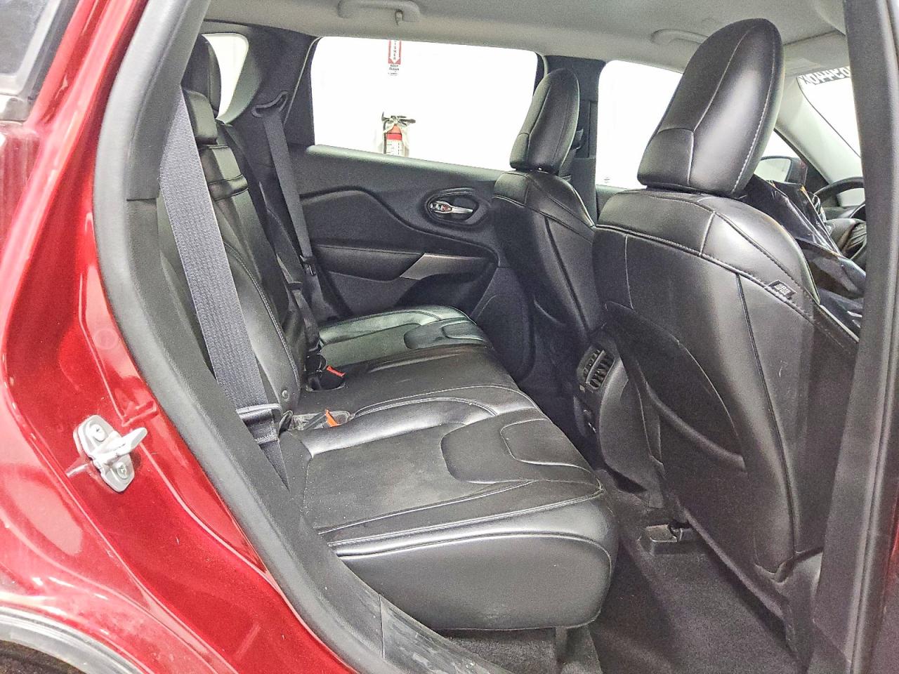 2019 Jeep Cherokee Latitude Plus Red vin: 1C4PJMLN3KD224384