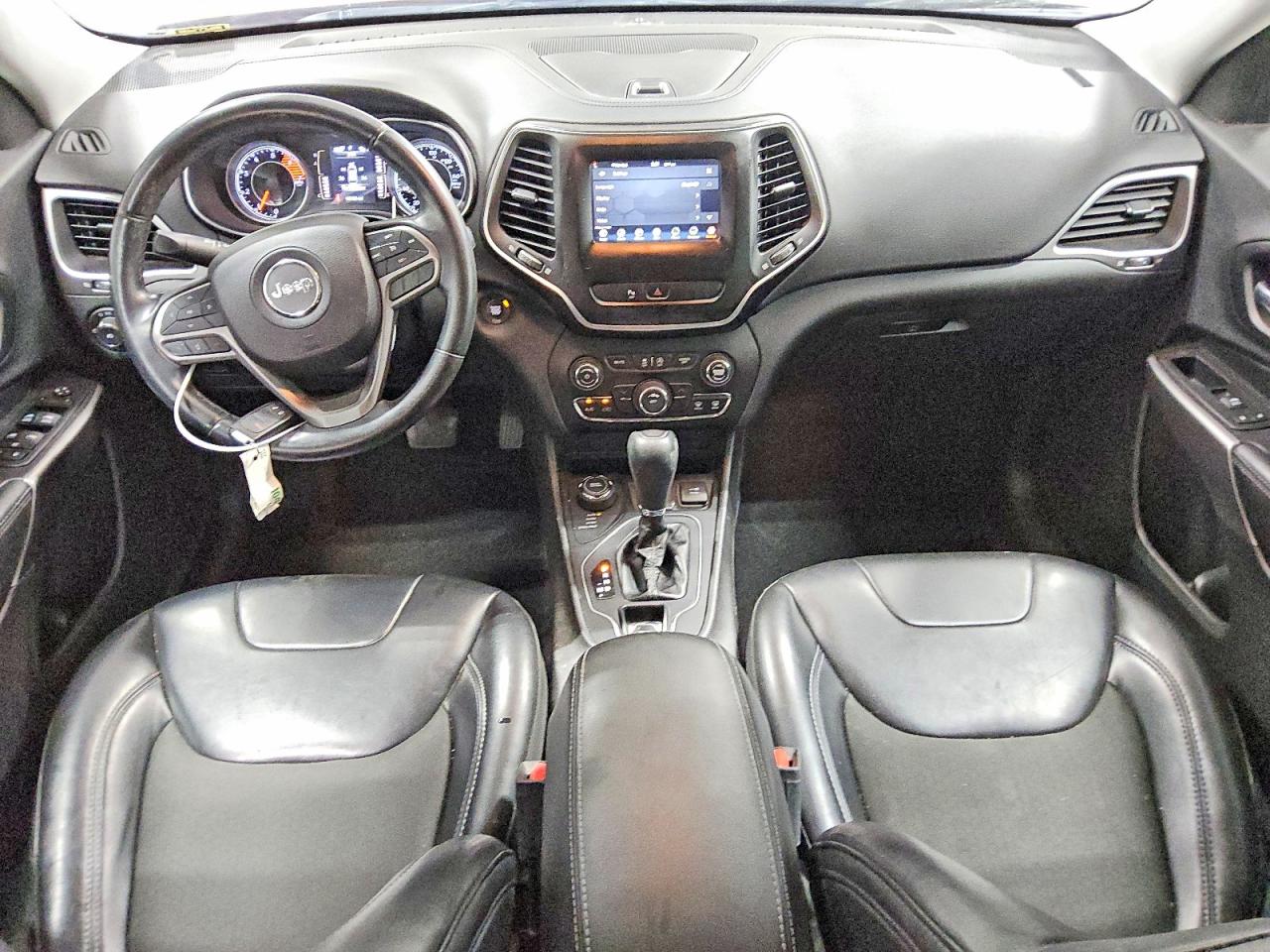 2019 Jeep Cherokee Latitude Plus Red vin: 1C4PJMLN3KD224384