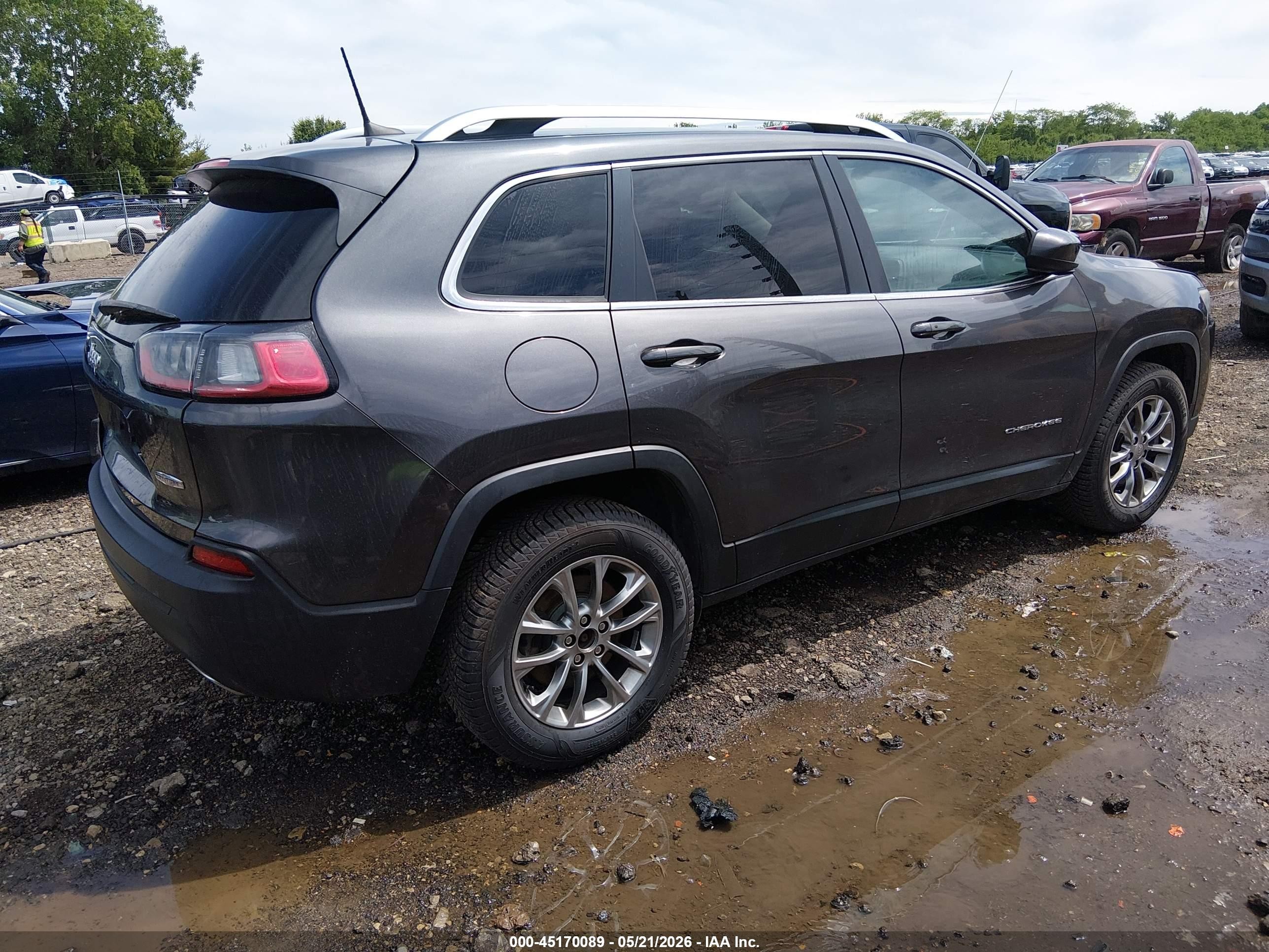 2019 Jeep Cherokee Latitude Plus 4x4 Black vin: 1C4PJMLN6KD123601