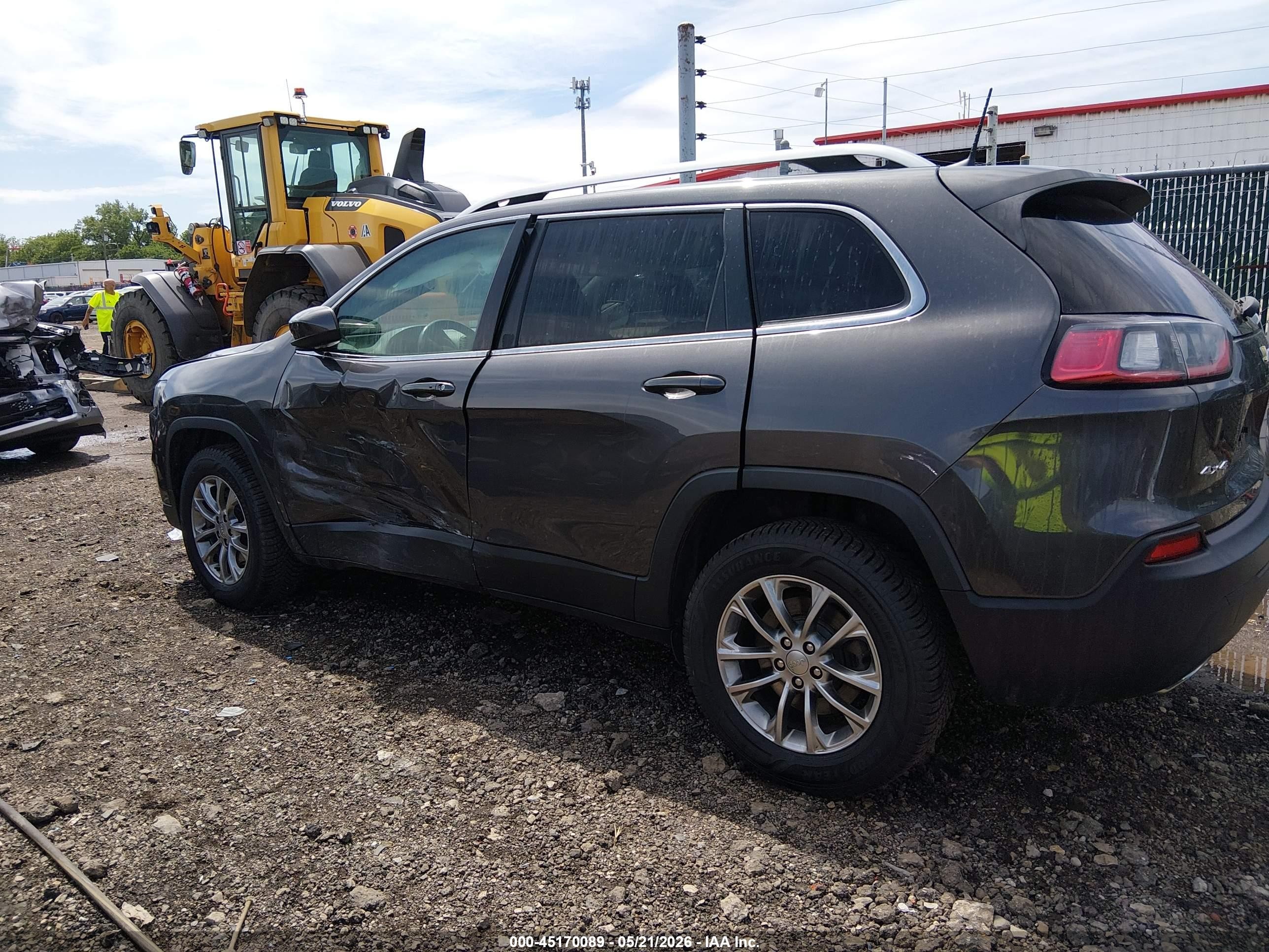 2019 Jeep Cherokee Latitude Plus 4x4 Black vin: 1C4PJMLN6KD123601