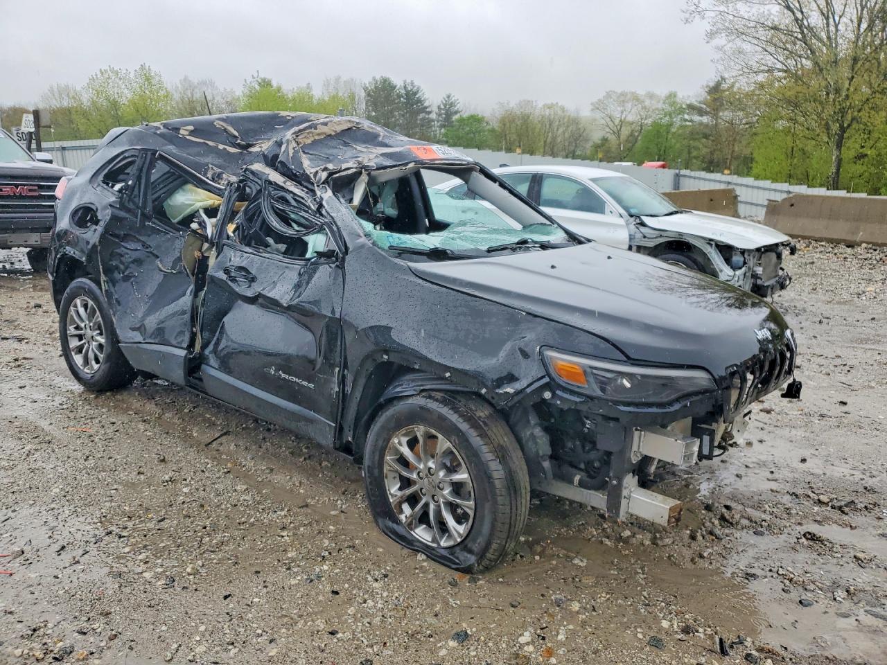 2019 Jeep Cherokee Latitude Plus Black vin: 1C4PJMLX0KD287766