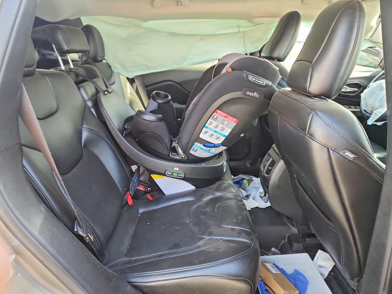 2019 Jeep Cherokee Latitude Plus Угольный vin: 1C4PJMLX1KD306437